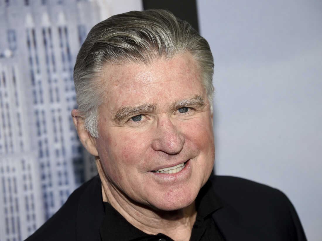 Actor Treat Williams, star of 'Hair' and 'Everwood', is killed in a