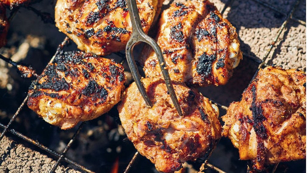 'The DIY BBQ Cookbook' explains how to grill without a grill : NPR - Vimarsana News