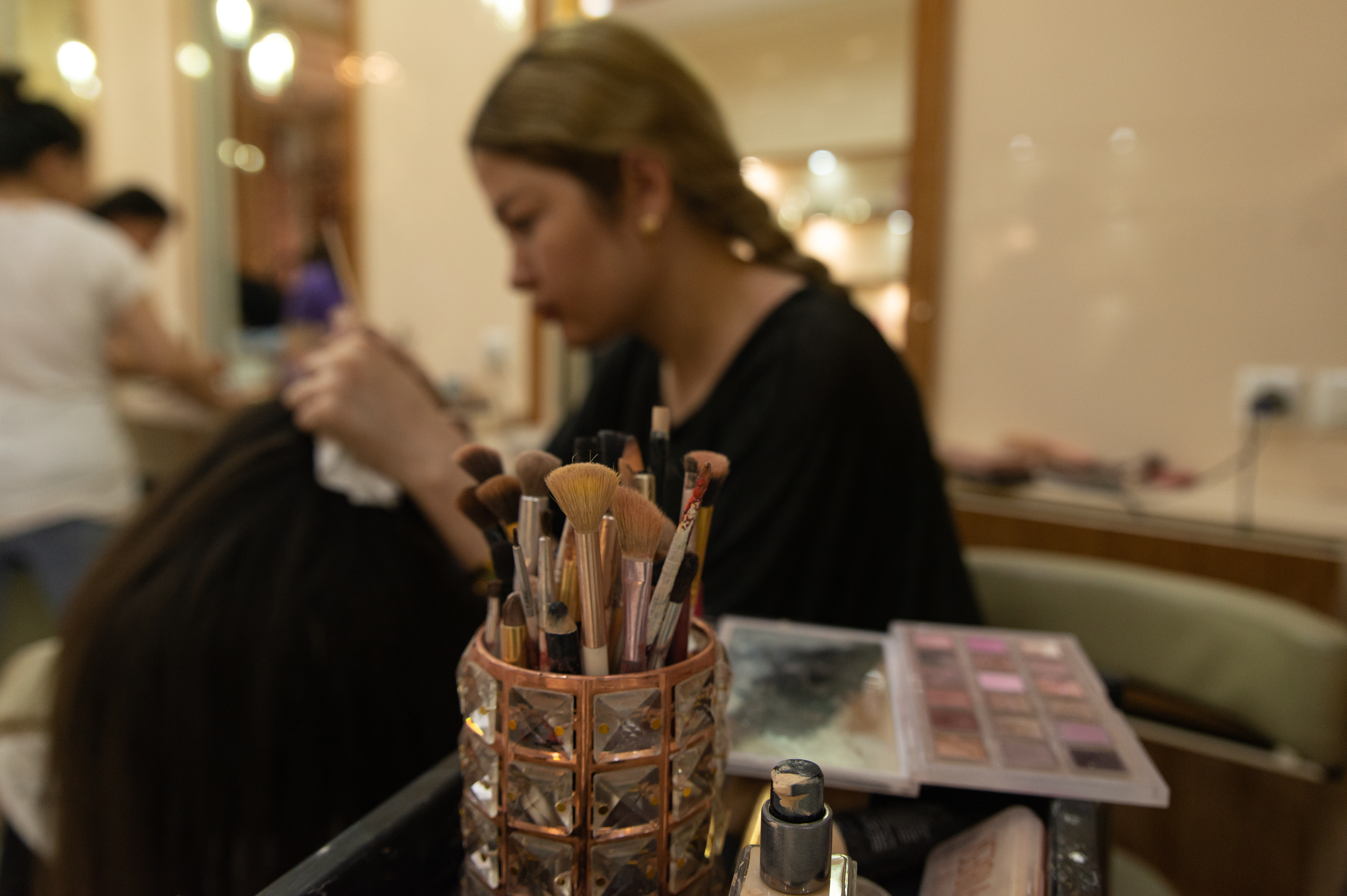 Inside Kabul's beauty salons: One of the last places women can gather now must close 3 A beauty salon in Kabul on July 7.