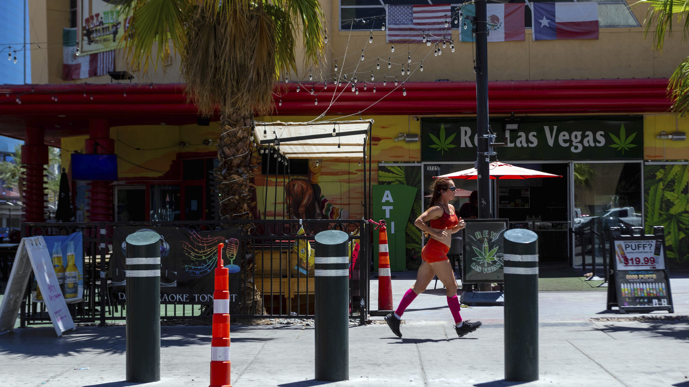 Las+Vegas+Swept+by+Record-Breaking+Heatwave