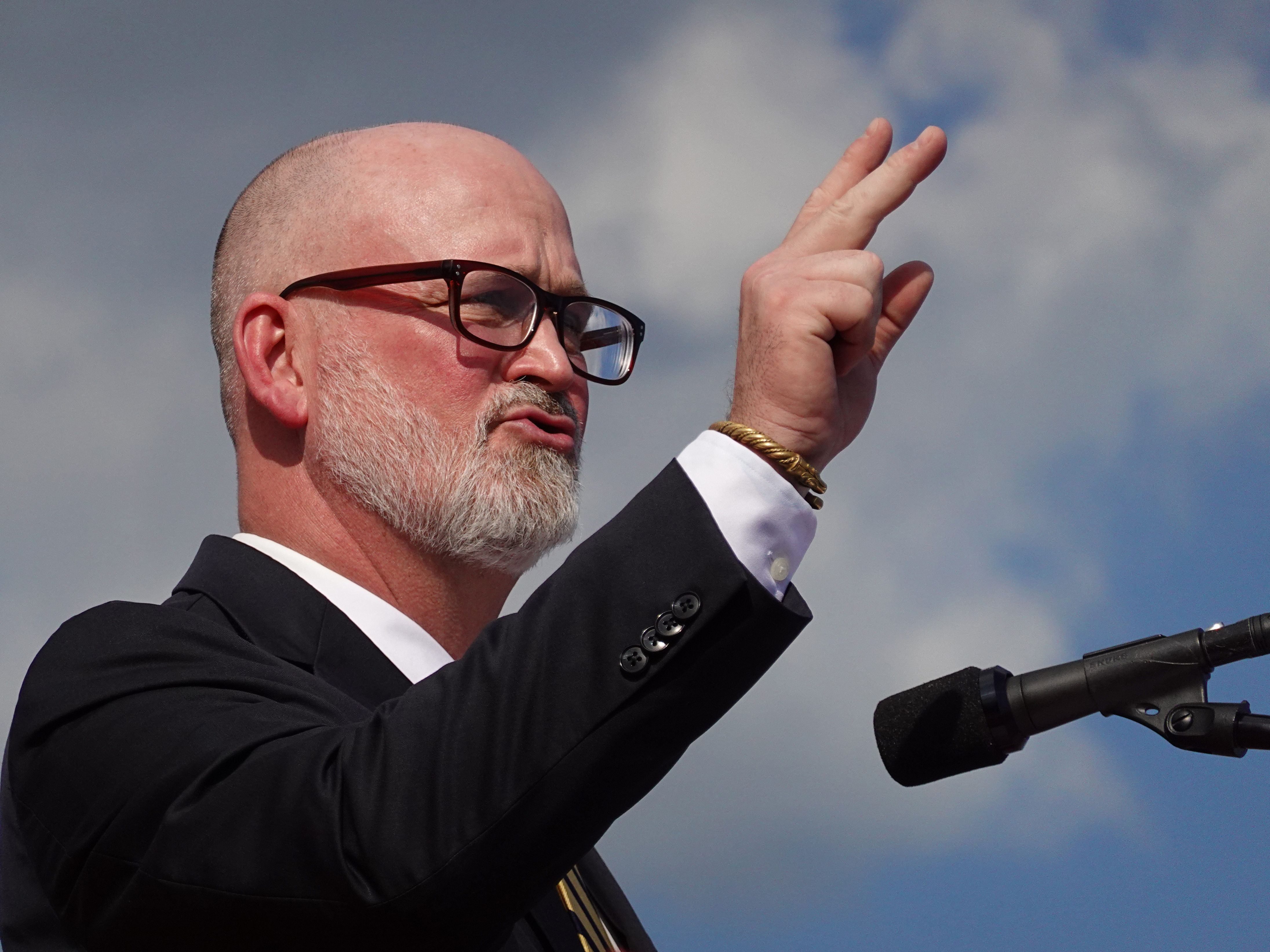 Rep. Van Orden gets bipartisan scolding after he cursed at teen Senate pages