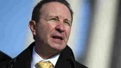 Nearly every prisoner on Louisiana's death row filed for clemency this summer