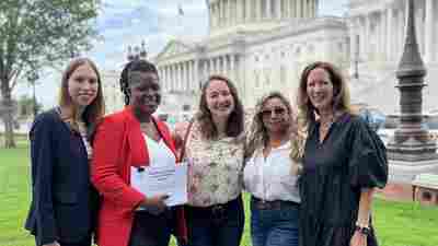 These military spouses are fighting one senator's hold on military promotions 