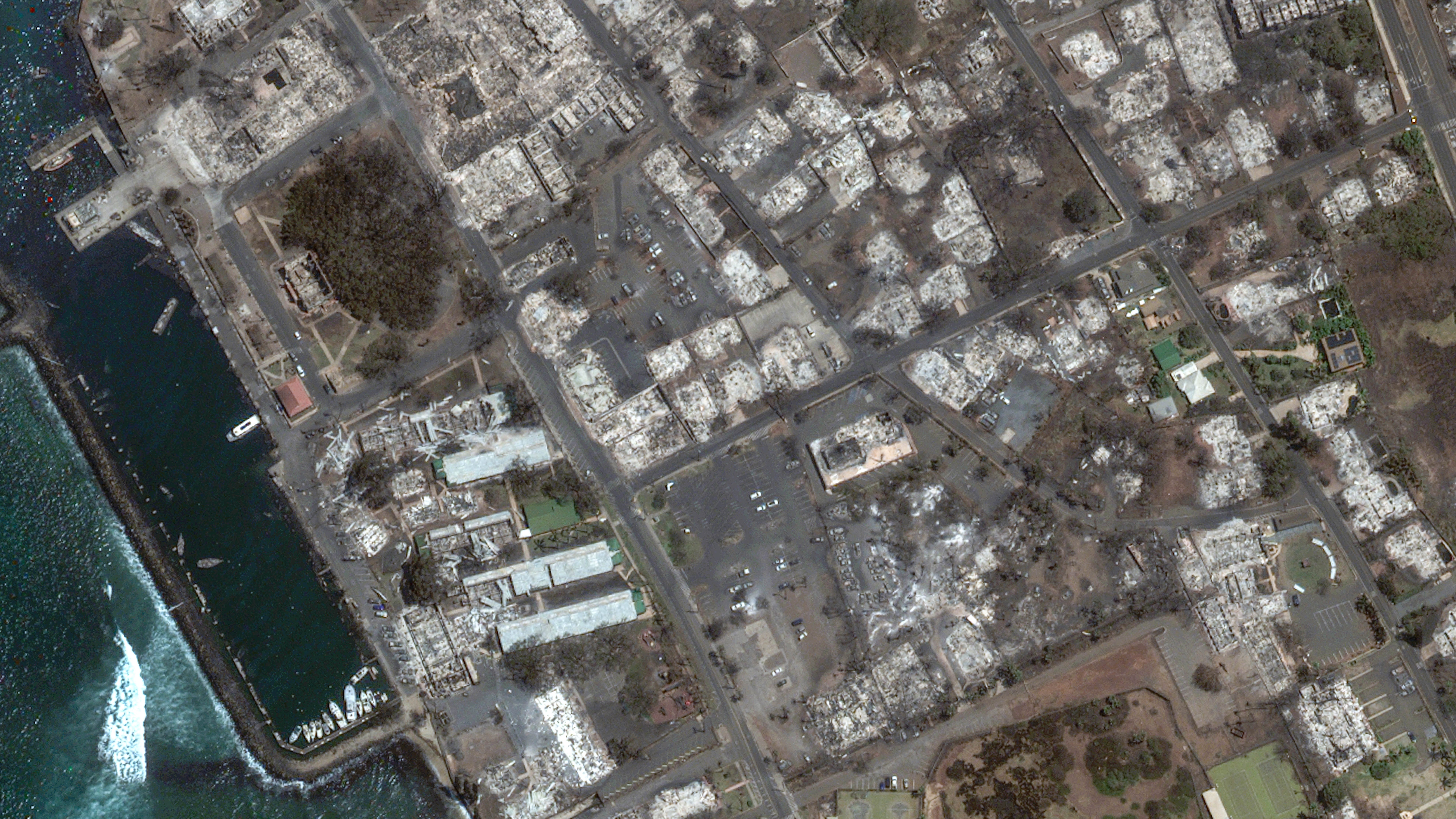 Satellite images show utter devastation from wildfires in Maui