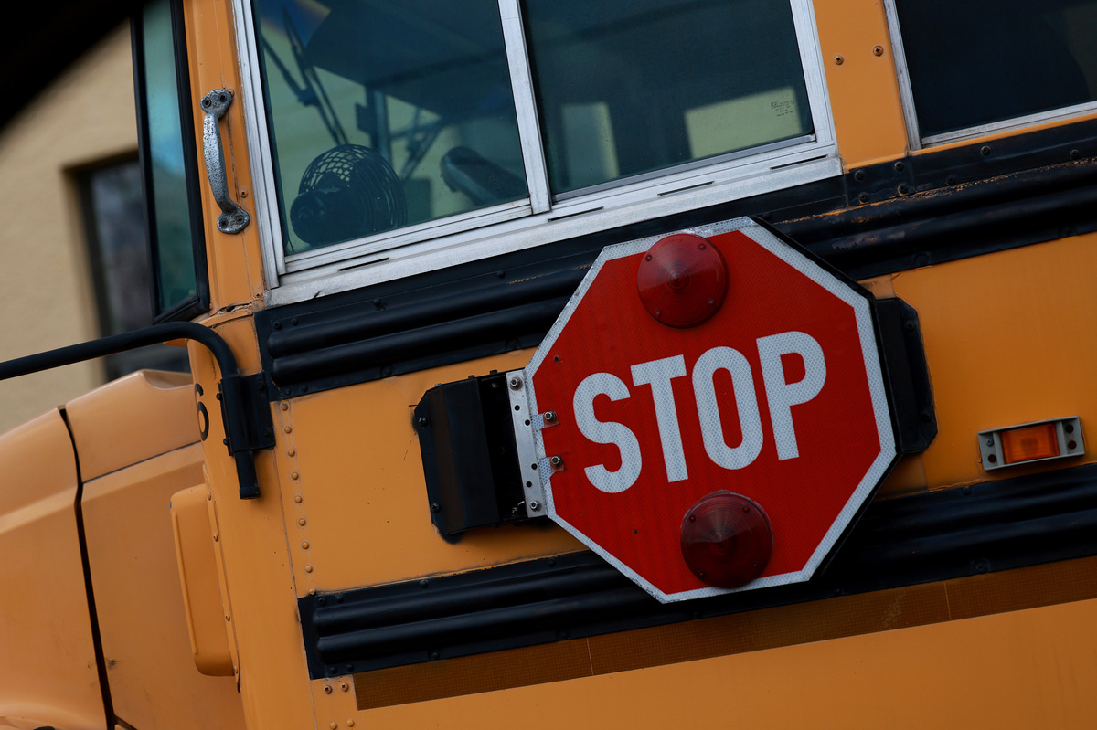 School bus in fatal Ohio crash lacked seat belts. Most states don't require them NPR