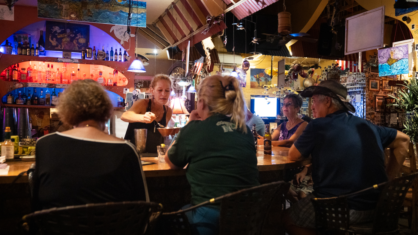 Lahaina cafe extends a lifeline of 'normal' to survivors : NPR - Vimarsana News