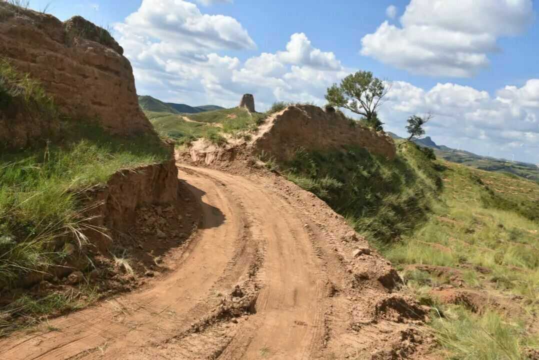 Great Wall damaged by Chinese construction workers : NPR