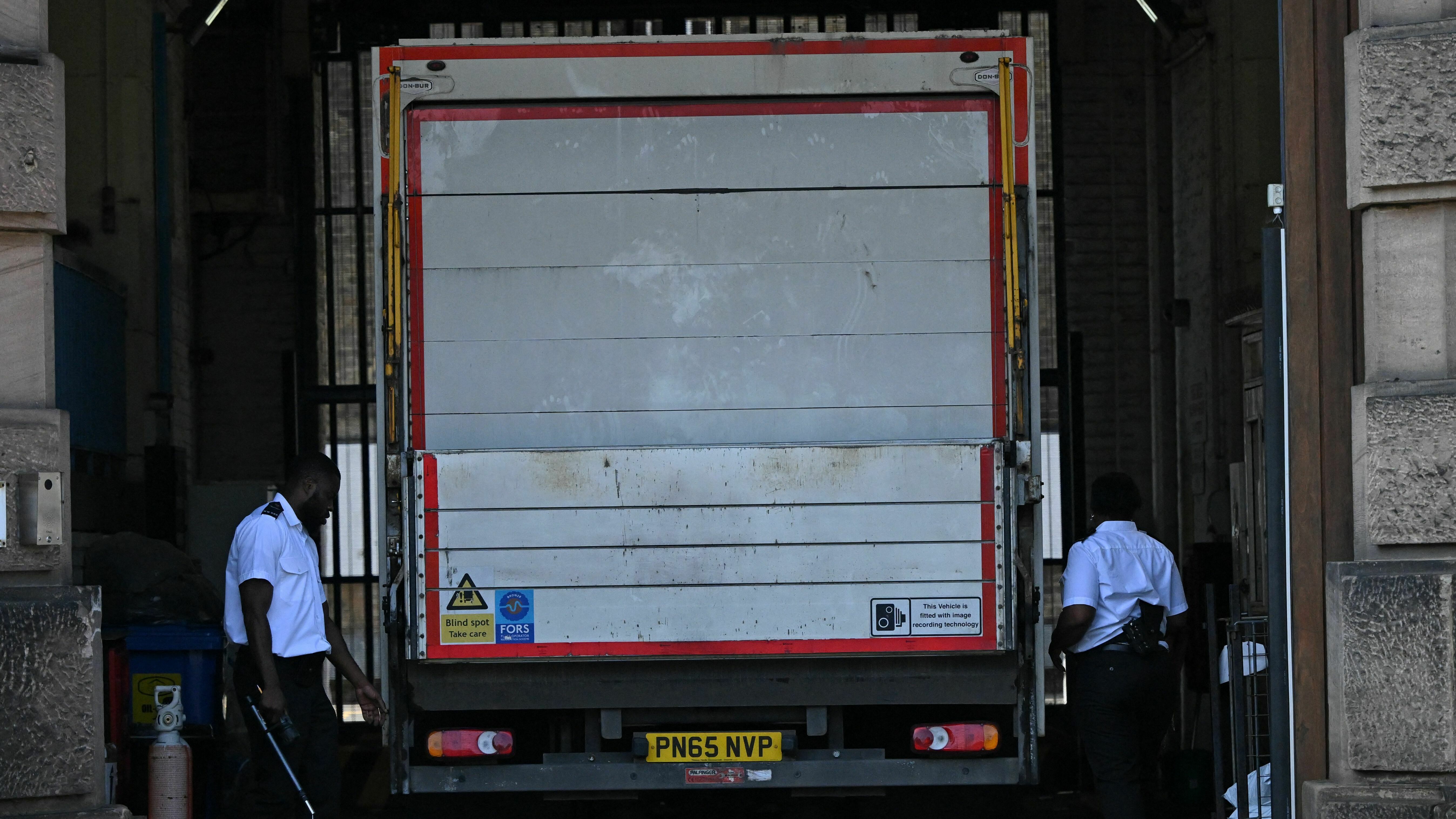 Manhunt is underway for U.K. terror suspect who escaped prison strapped under a truck