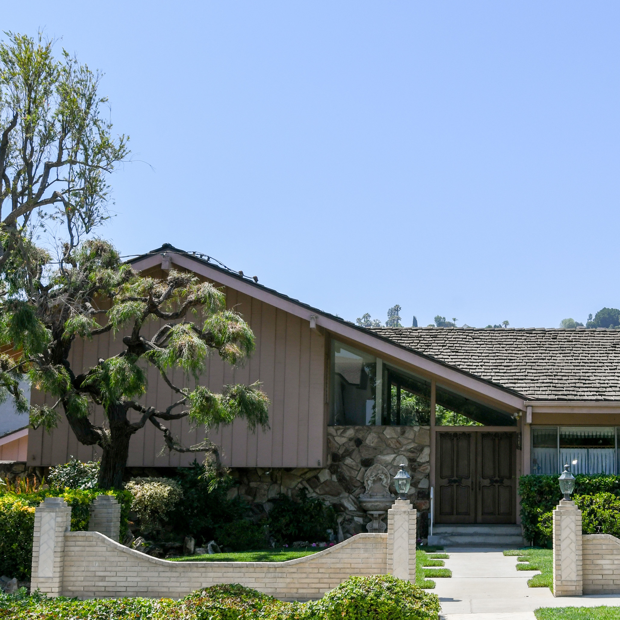 After months on the market, 'The Brady Bunch' house sells for $3.2 million