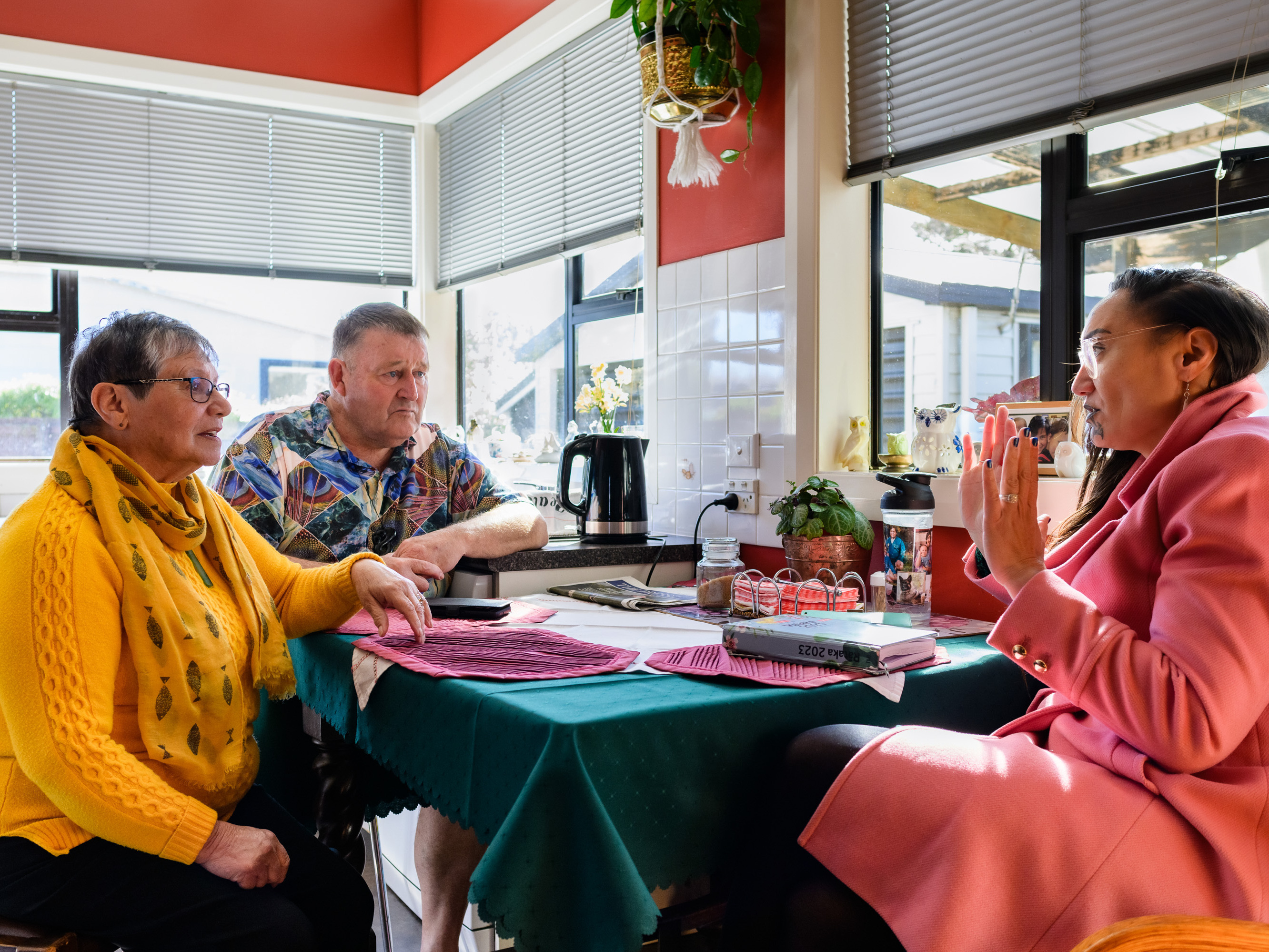 It's one of the world's toughest anti-smoking laws. The Māori see a major flaw - Vimarsana News