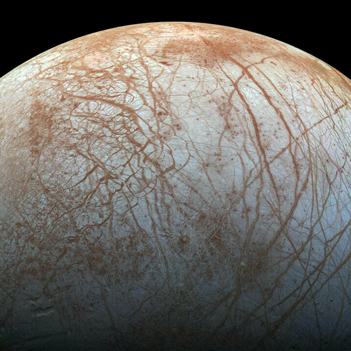 A source of carbon — a building block of life — is found on Jupiter's moon Europa