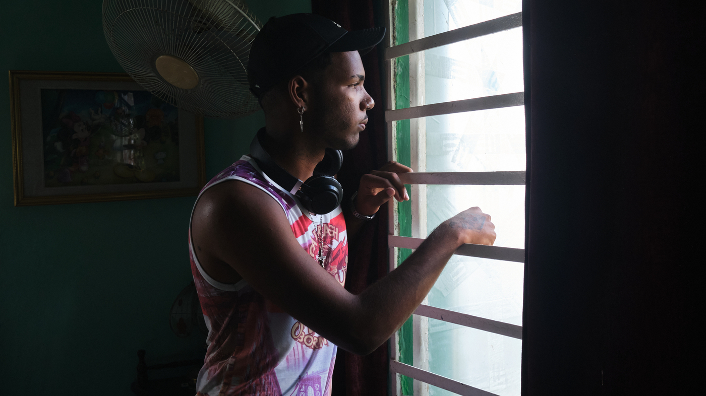 The Farewell Generation: A look into the Cuban youth exodus through love stories - Vimarsana News