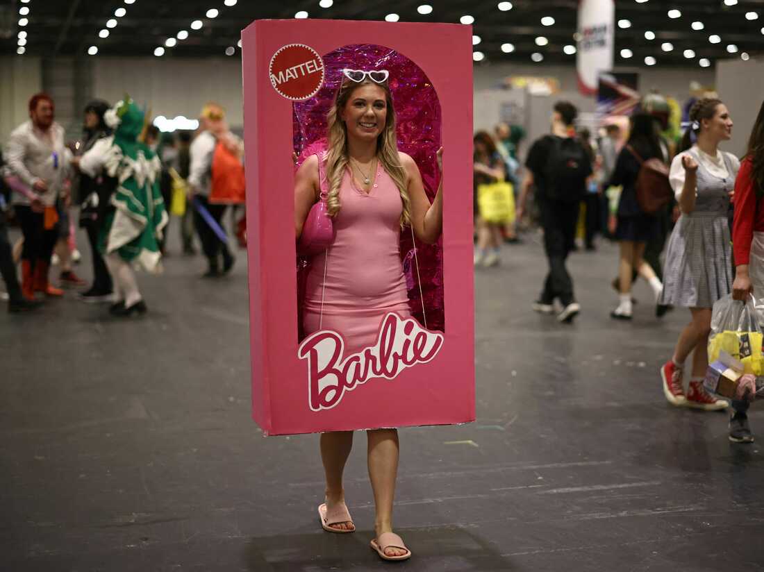 The most popular Halloween costumes of 2023, from Barbie to a hot dog