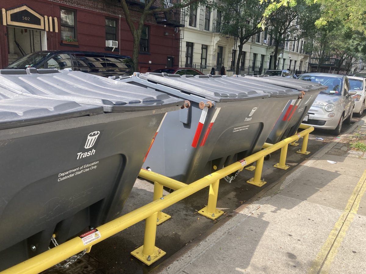 New York's trash problem may be solved with an obvious fix plastic