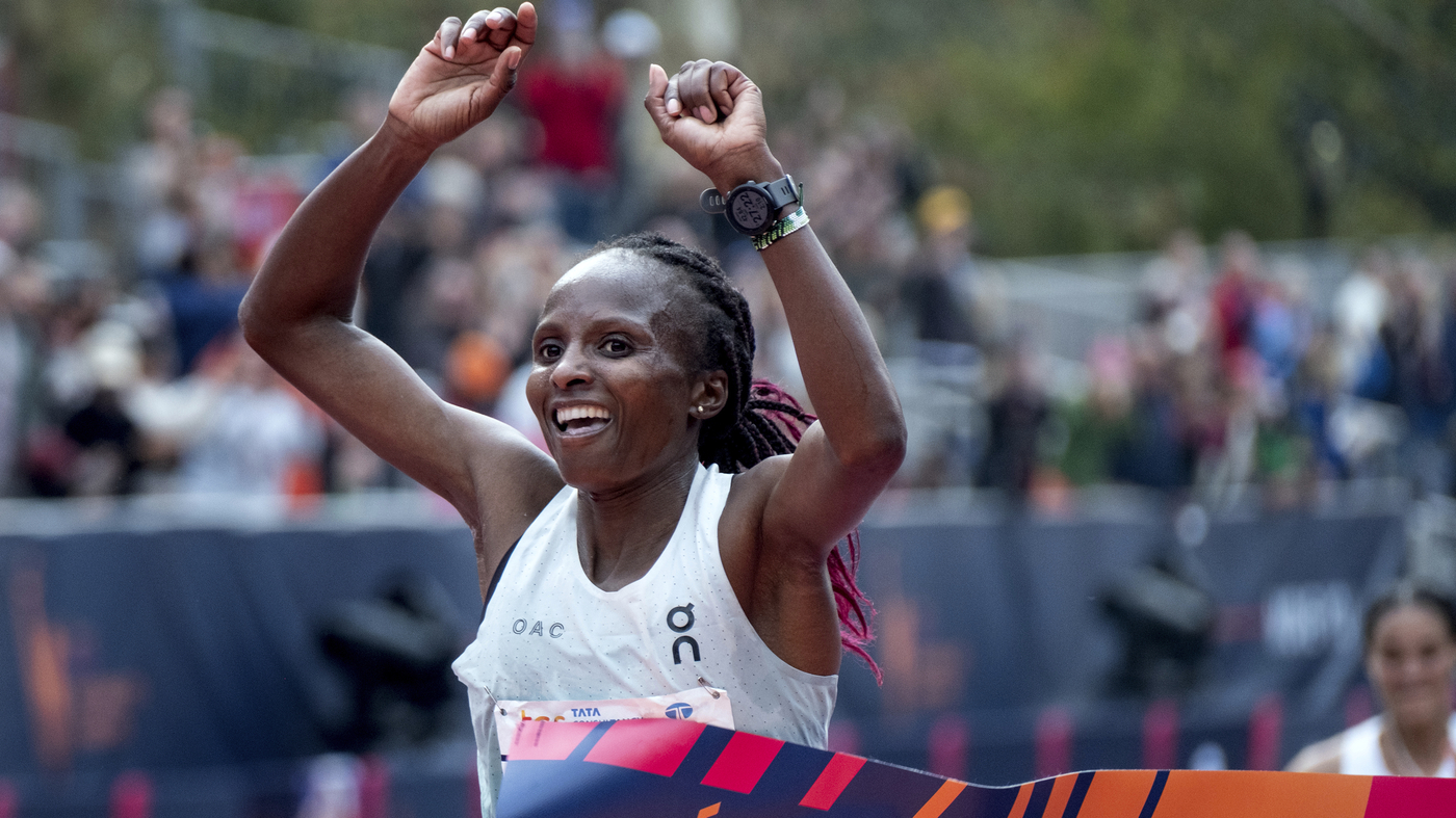 2023 NYC Marathon: Tamirat Tola sets course record : NPR