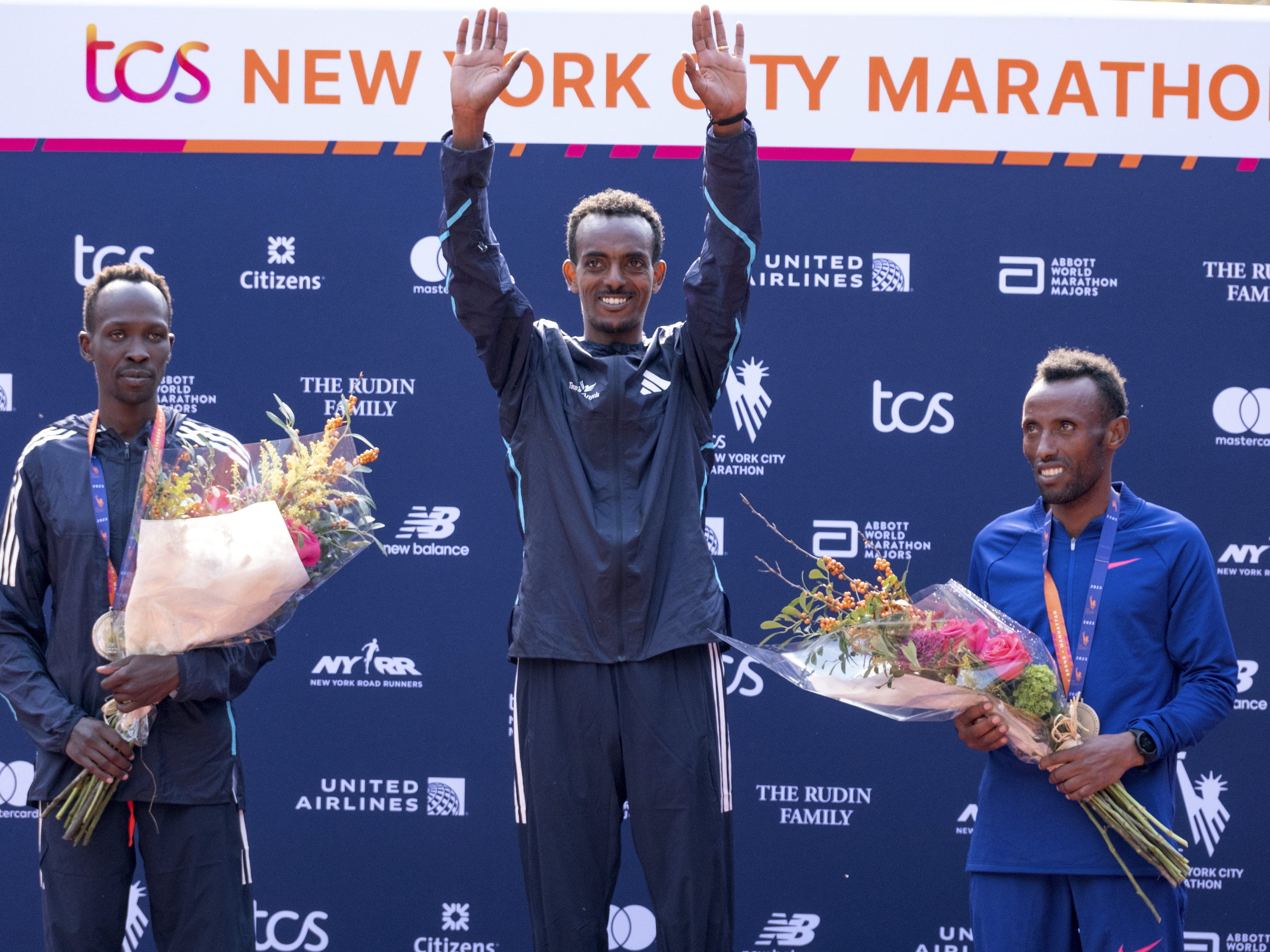 Tamirat Tola sets new NYC marathon record for men's race - Vimarsana News