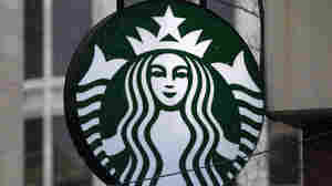 the report news Starbucks increases U.S. hourly wages and adds other benefits for non-union workers