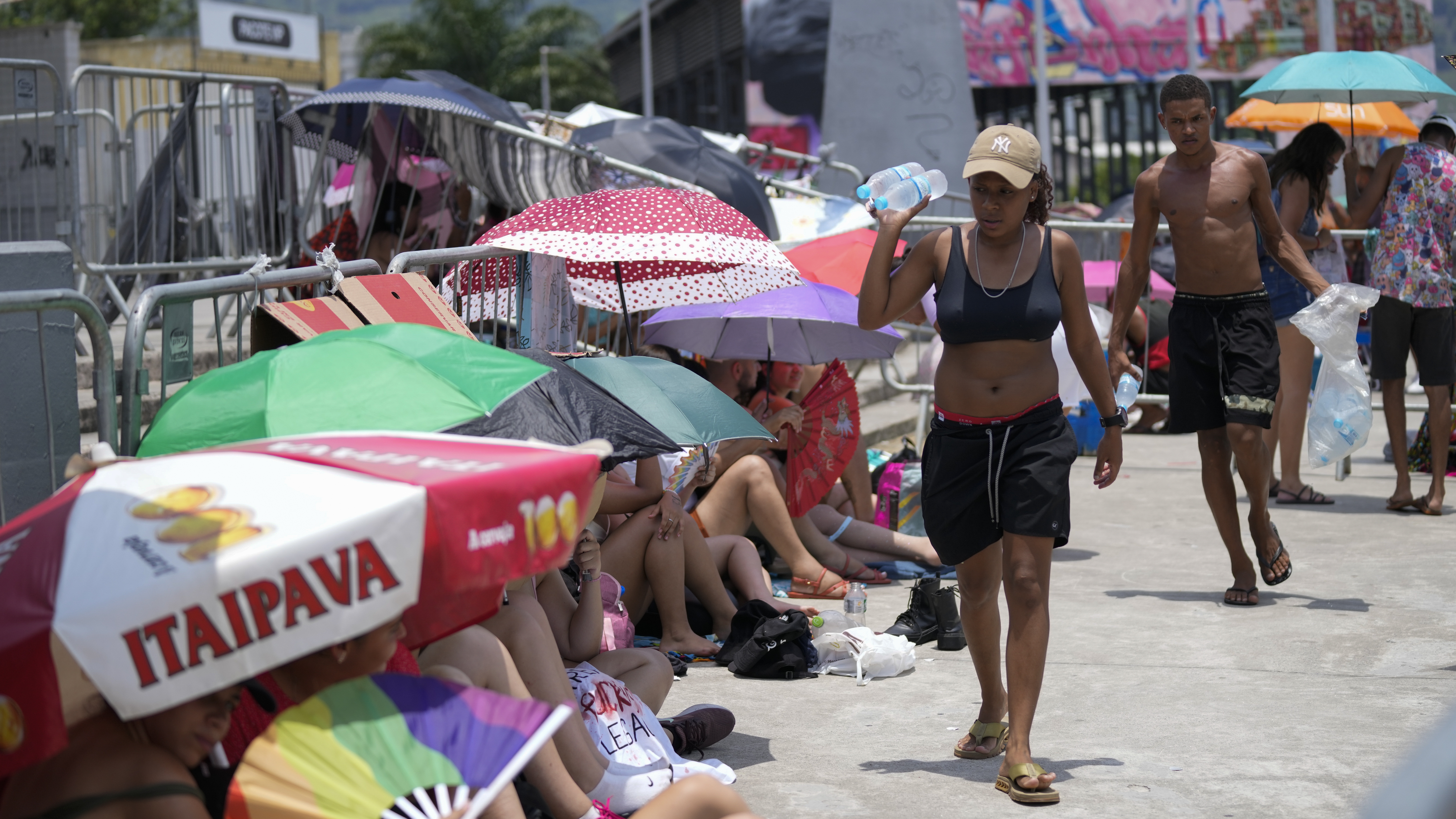 Taylor Swift postpones Brazil show due to heat, day after fan dies during concert 