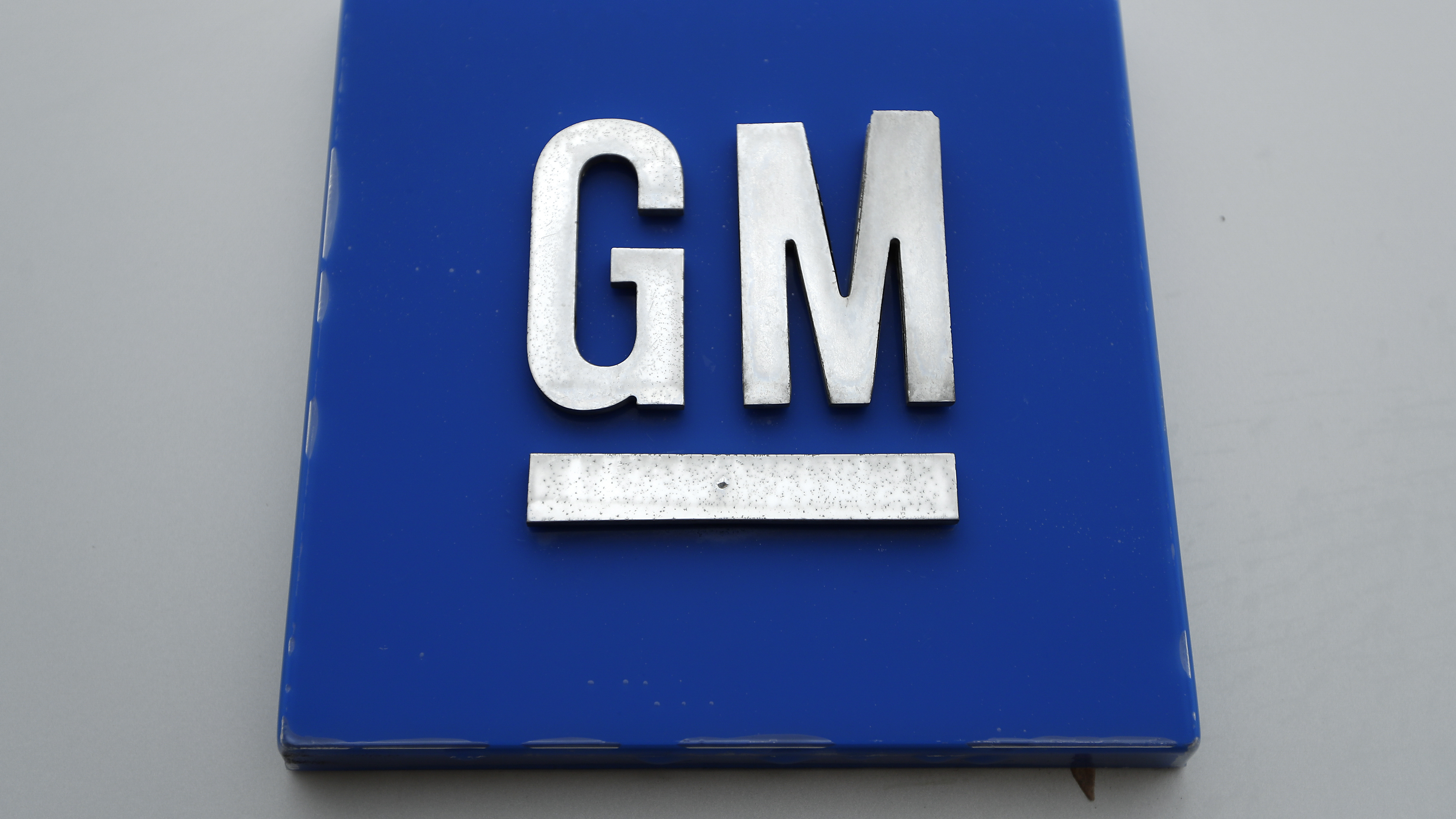 Vogt resigns as CEO of Cruise following safety concerns over self-driving vehicles