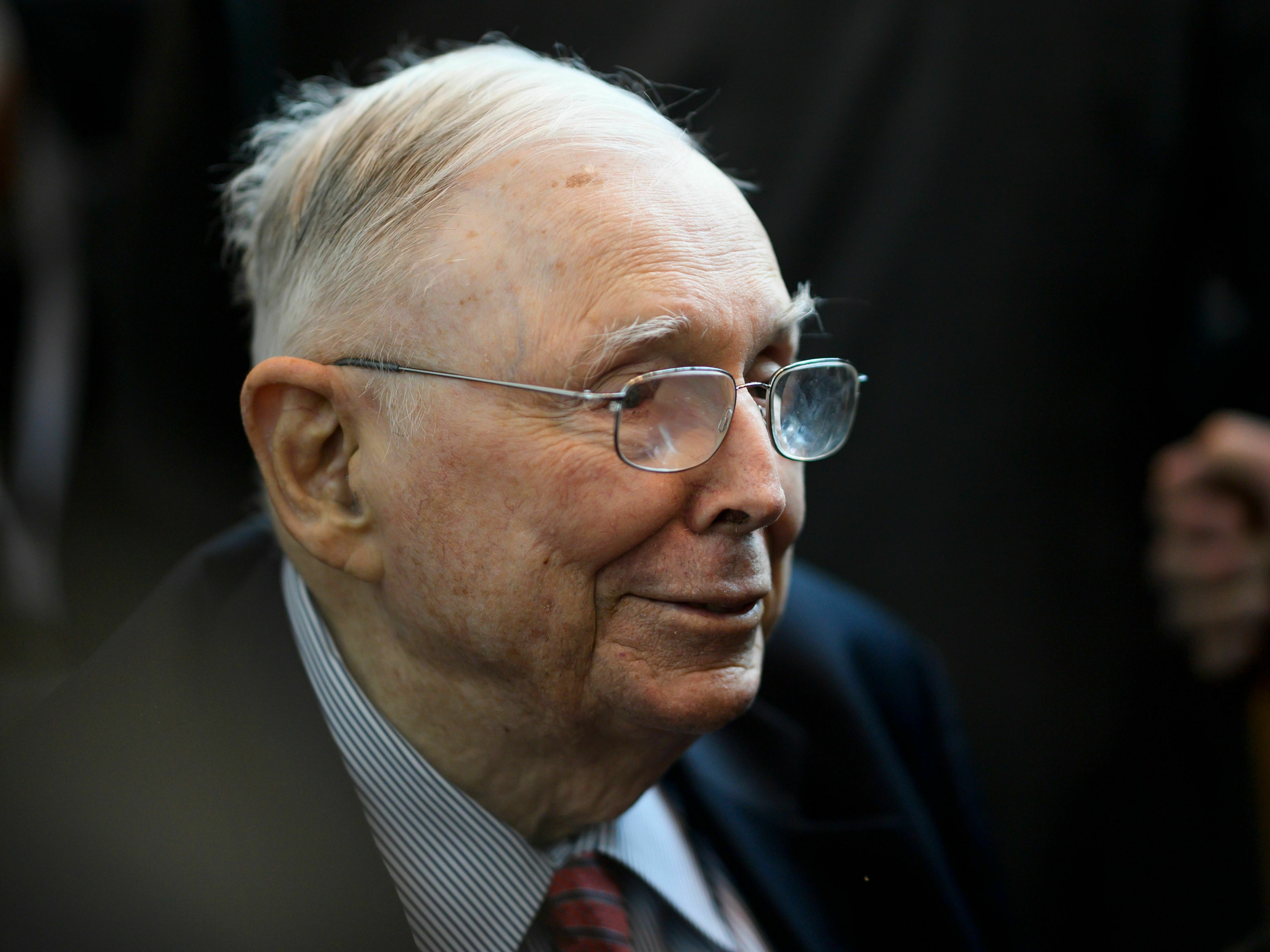 Charlie Munger, longtime business partner of Warren Buffett, has died : NPR