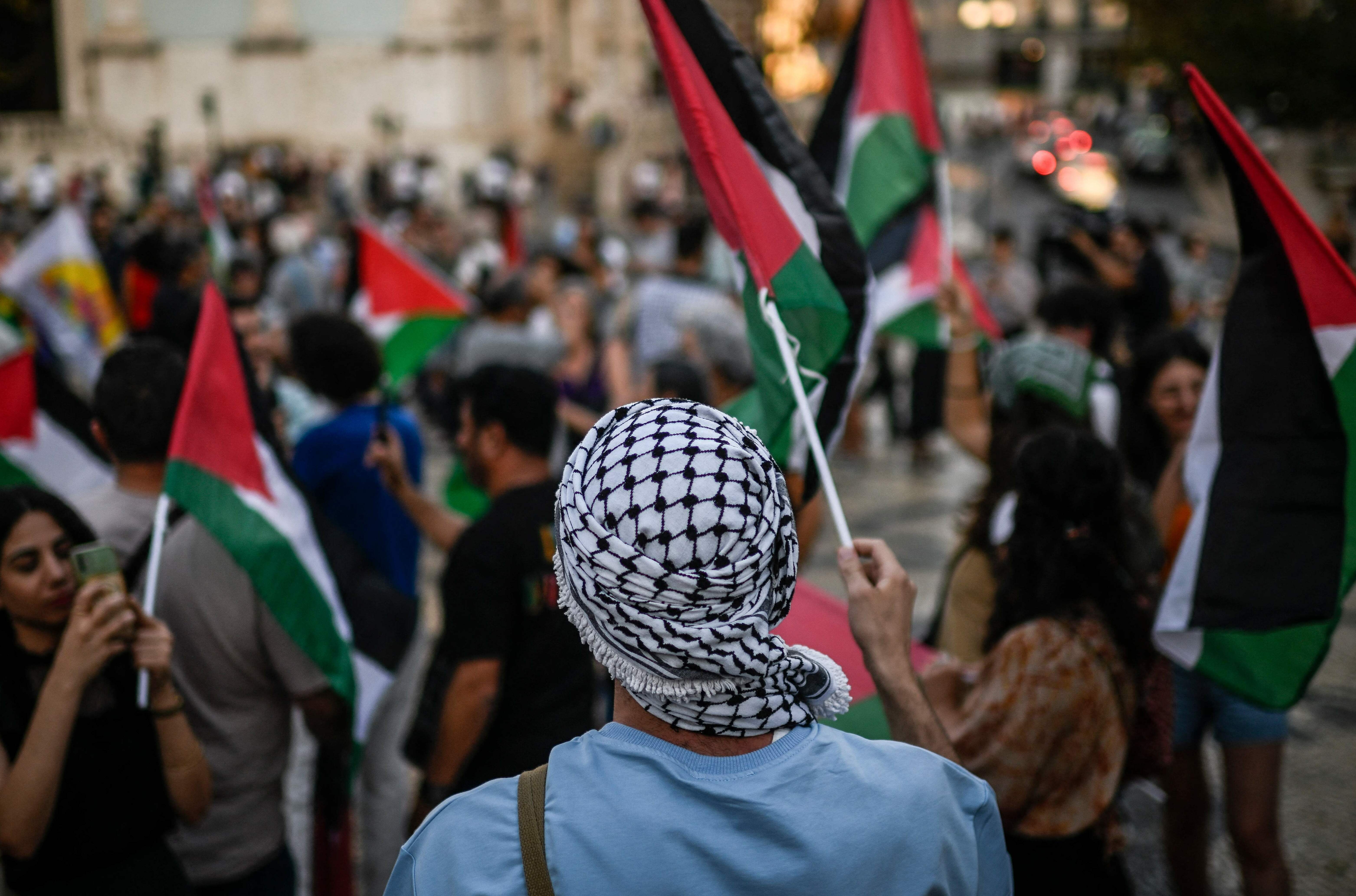 What is a keffiyeh and how did it become a symbol for Palestinians NPR