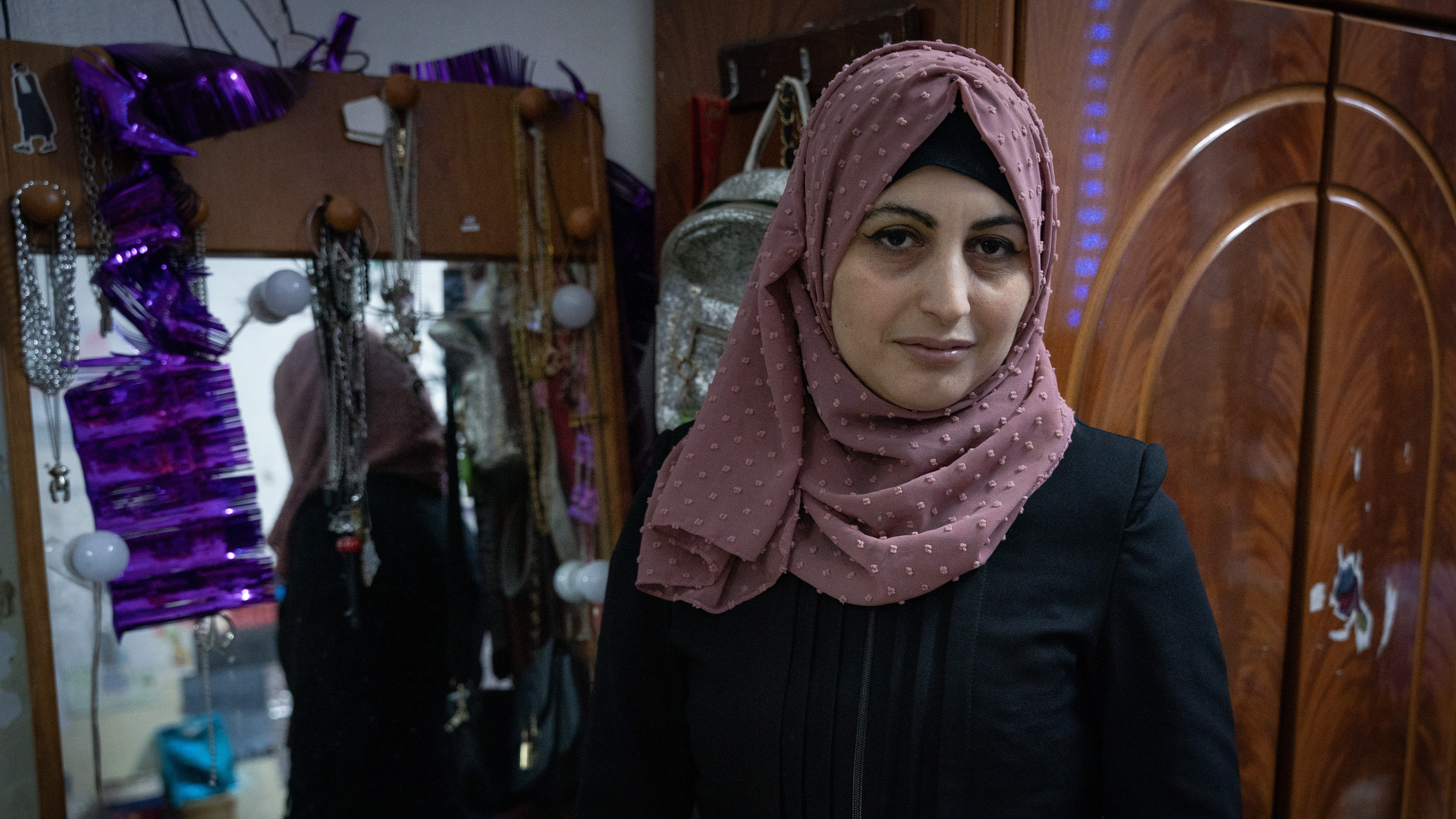 Rimah Shahada poses in her daughter Aseel