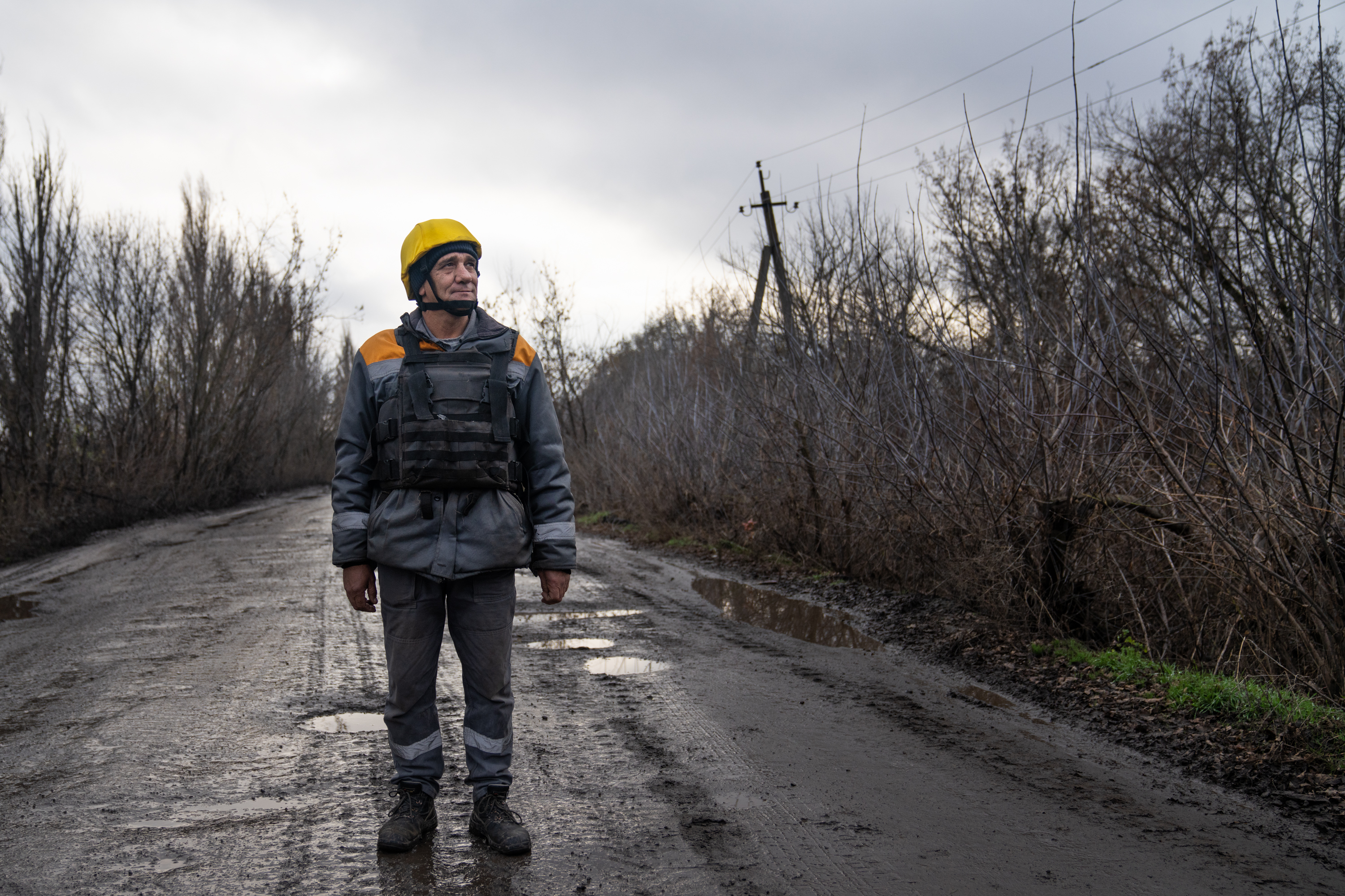 "We do our work, they do [theirs]," Valeriy Moskat, a utility repairman with DTEK, says of Ukraine's armed forces. "But we're working for the same thing. Bringing normal life back to Ukraine."