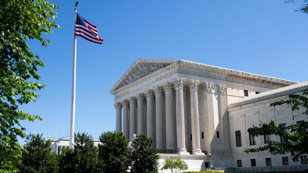 Supreme Court leaves Illinois semiautomatic gun ban in place
