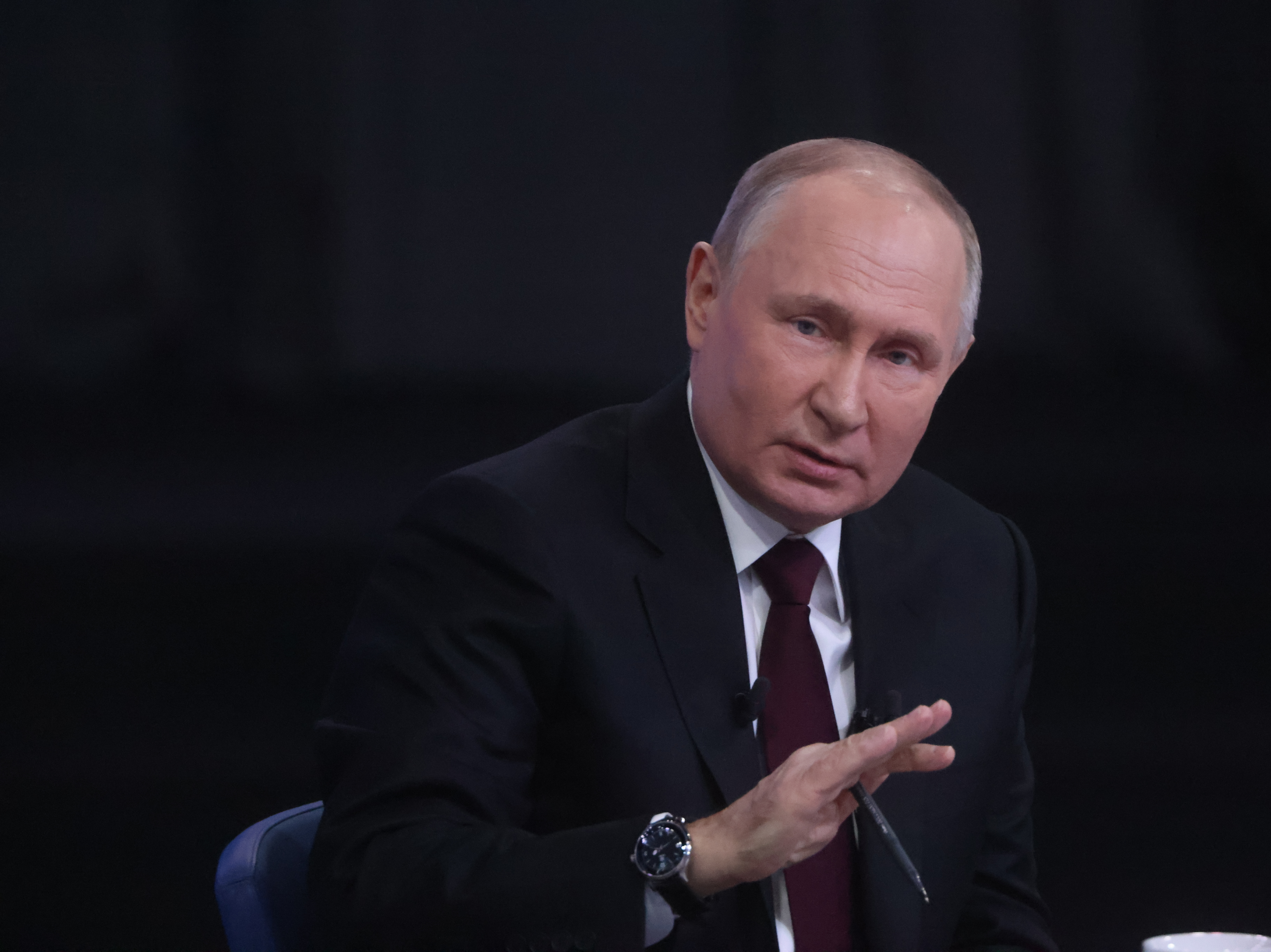 In a 4-hour press conference, a confident Putin vows the Ukraine war ...