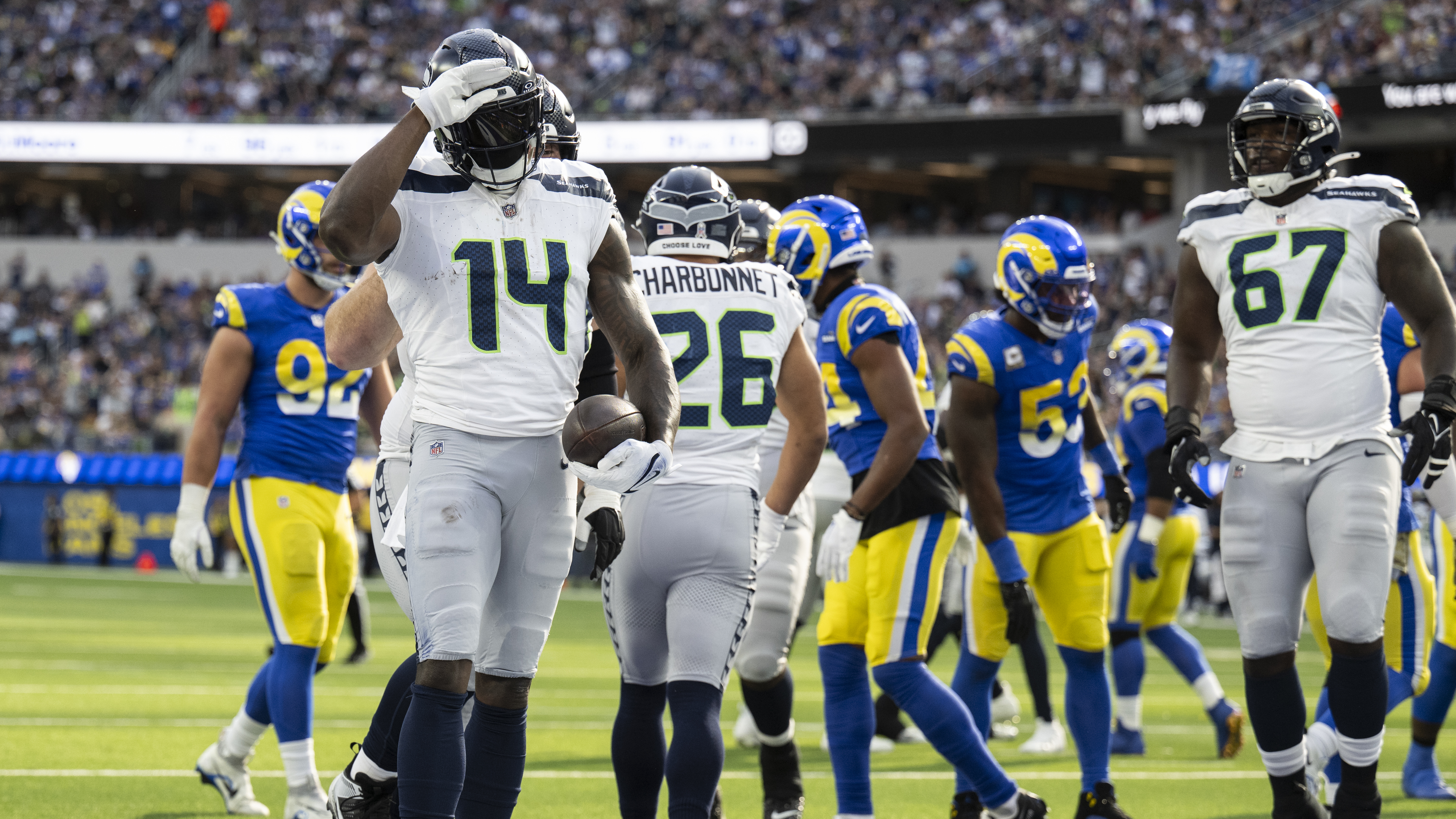 DK Metcalf's ASL teacher says Seahawks receiver brings his own flair to the language - Vimarsana News
