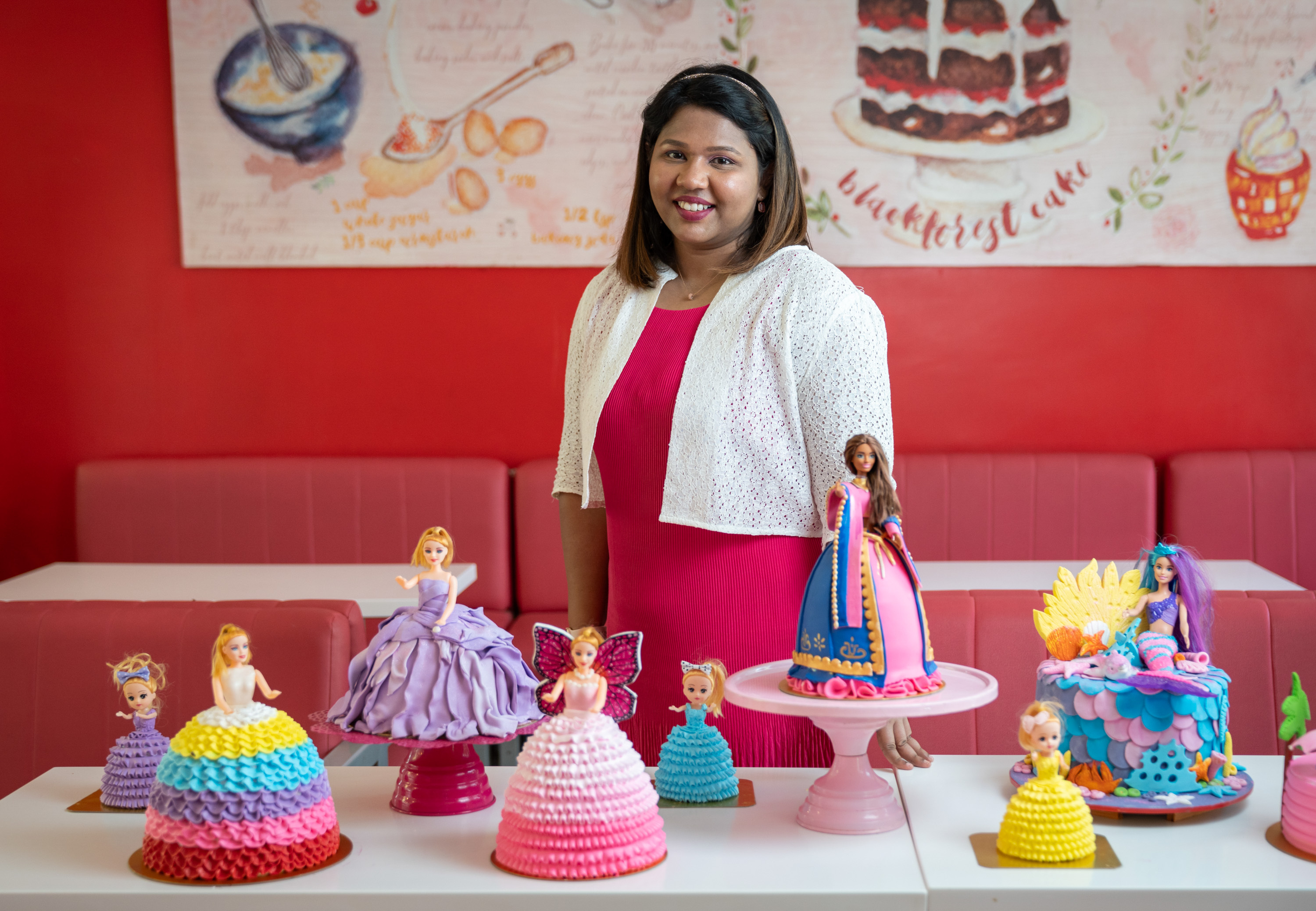 From glacier babies to a Barbie debate: 7 great global stories you might have missed 7 Vichitra Rajasingh had 80 Barbies as a kid. Living in a small town at a time when there wasn't much entertainment, she says Barbie was a source of limitless imagination. At the bakery she now runs, she bakes about half-a-dozen Barbie cakes a week. She says the dolls remind her of her grandmother, who passed away at age 87 in January and who used to surprise her by sewing outfits for her dolls.