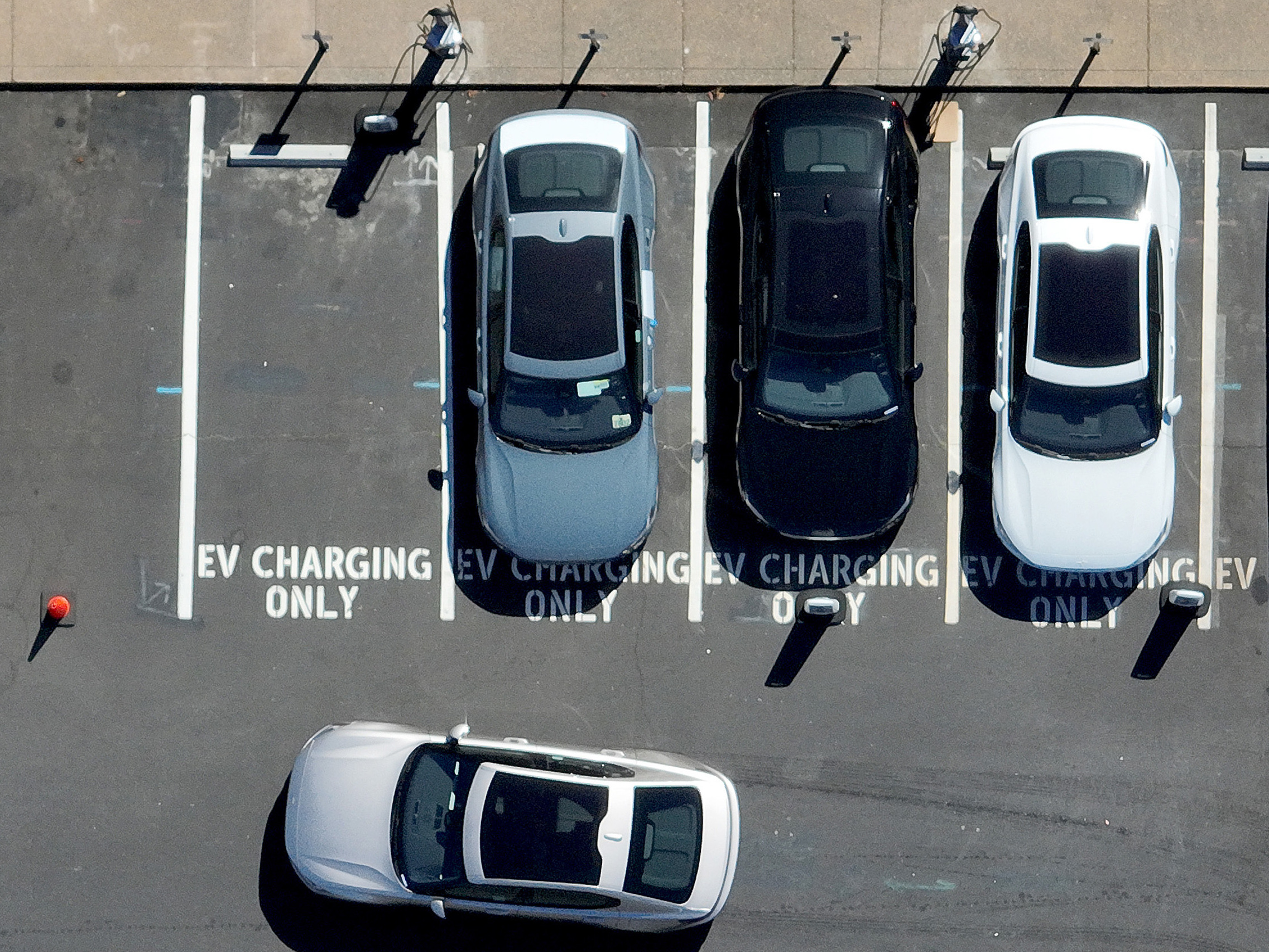 A $7,500 tax credit for electric vehicles has seen substantial changes in 2024. It should be easier to get because it's now available as an instant rebate at dealerships, but fewer models qualify. (Getty Images)