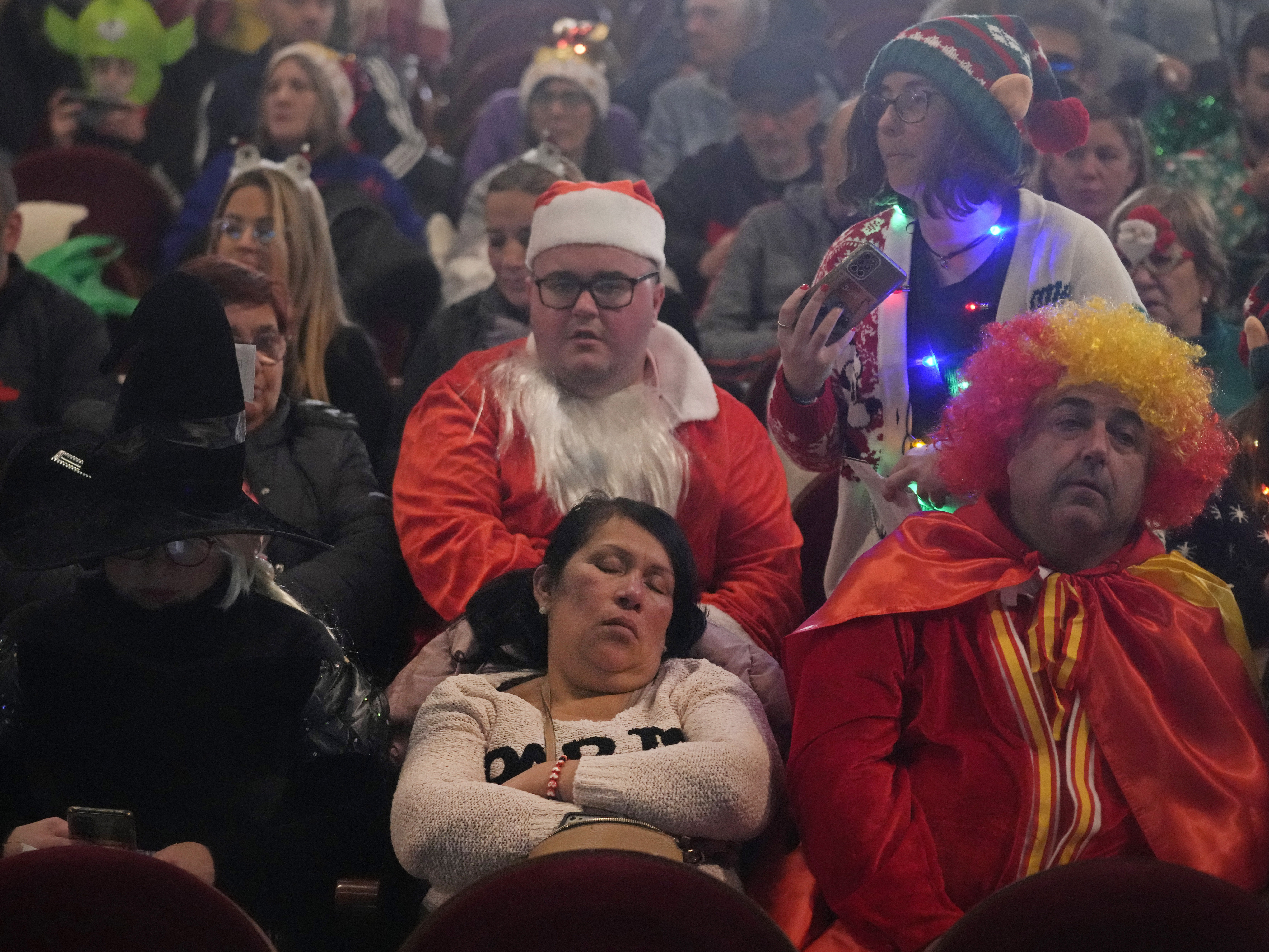 Spain's Christmas lottery 'El Gordo' starts dishing out billions of dollars in prizes - Vimarsana News
