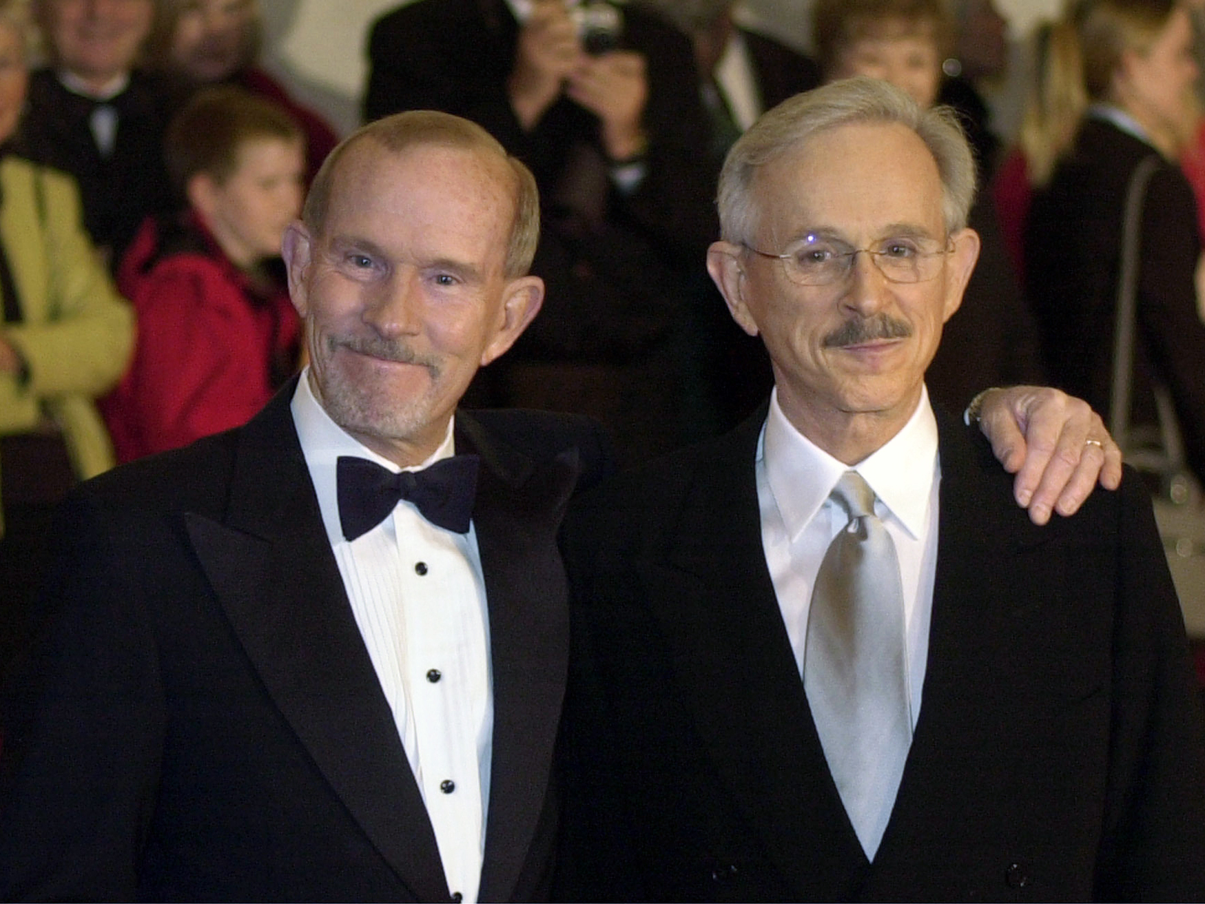 Tom Smothers, one half of TV comedy legends the Smothers Brothers, dies