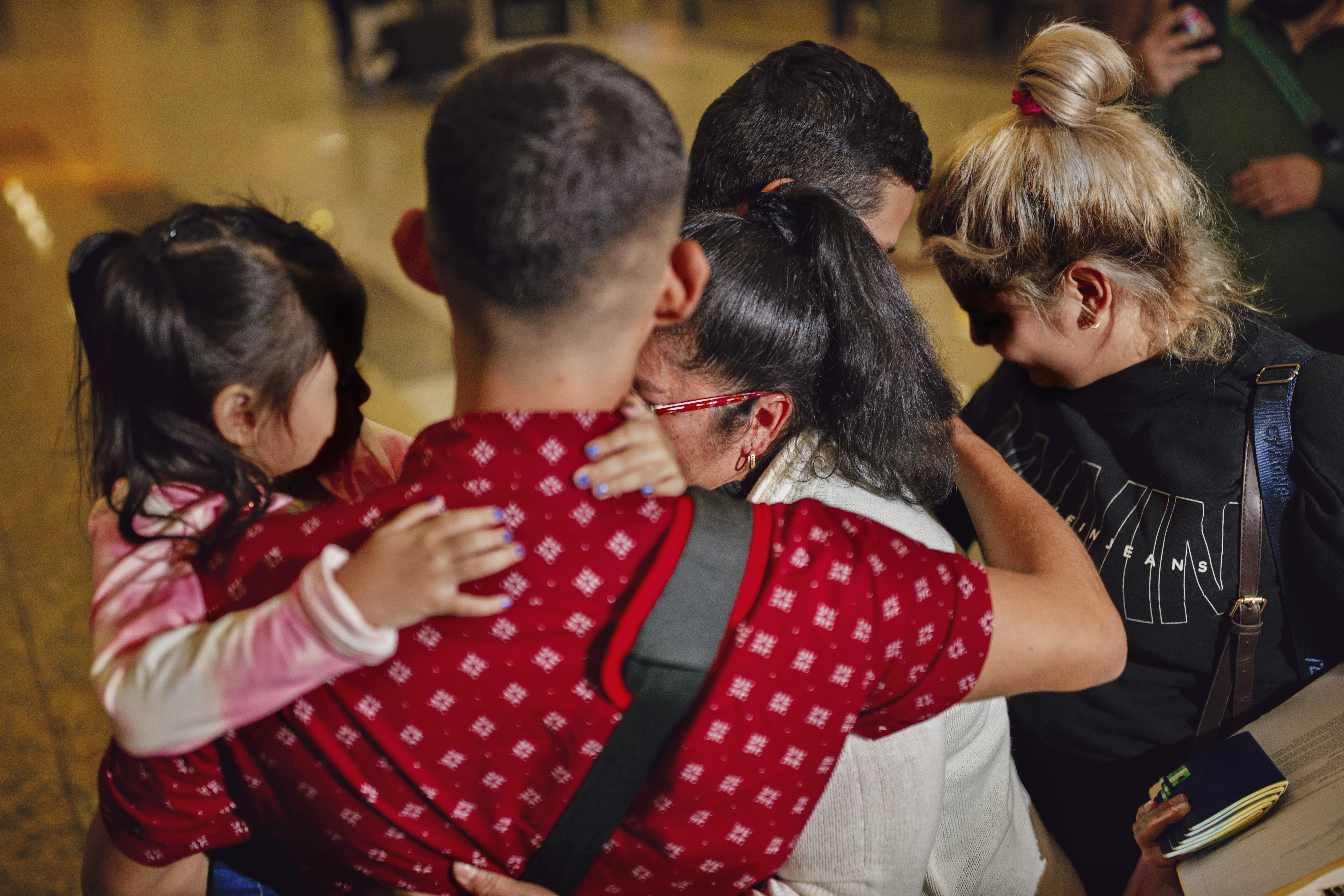 ATLANTA: After a long-running asylum case kept Anabel apart from her family in El Salvador for 8 years, she finally reunited with them at Hartsfield-Jackson Atlanta International Airport earlier this month. See the story.