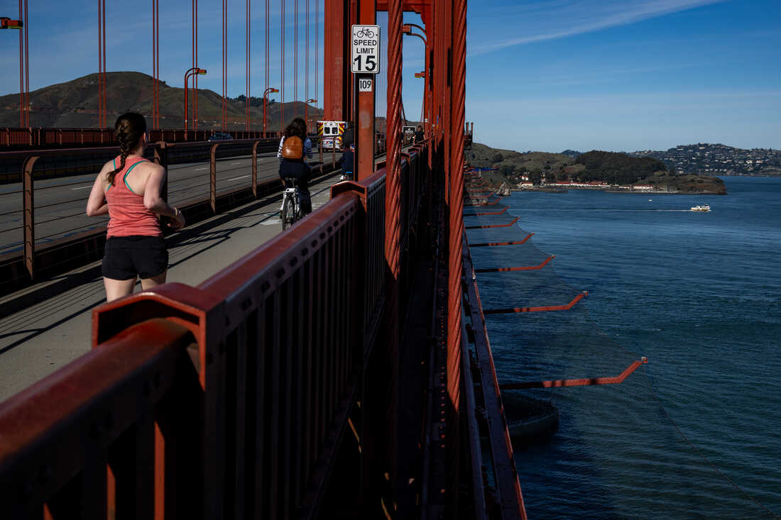 After decades of advocacy, suicide deterrent finally comes to the Golden  Gate Bridge : NPR