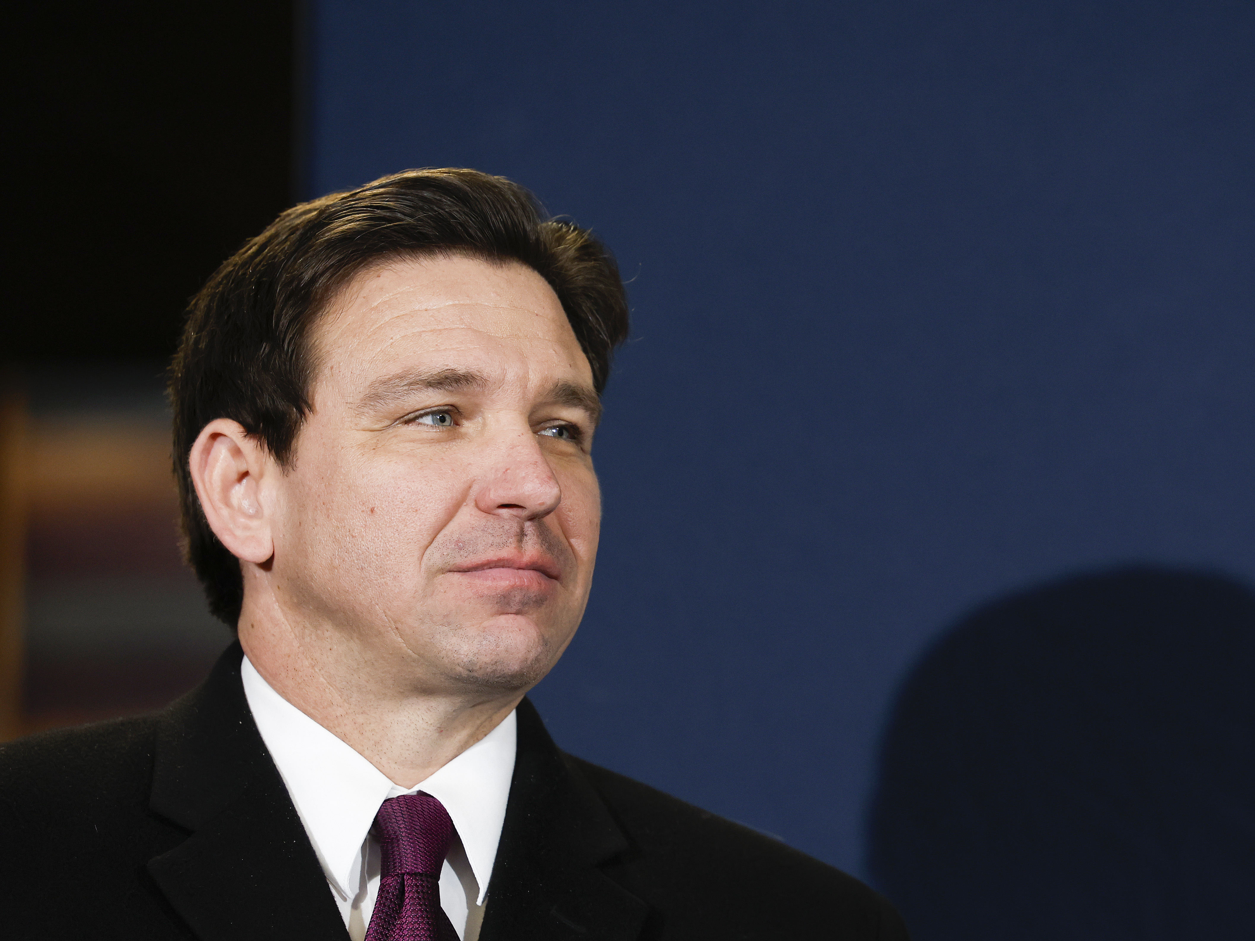 Florida Gov. Ron DeSantis drops out of the presidential race, endorses Trump - Vimarsana News