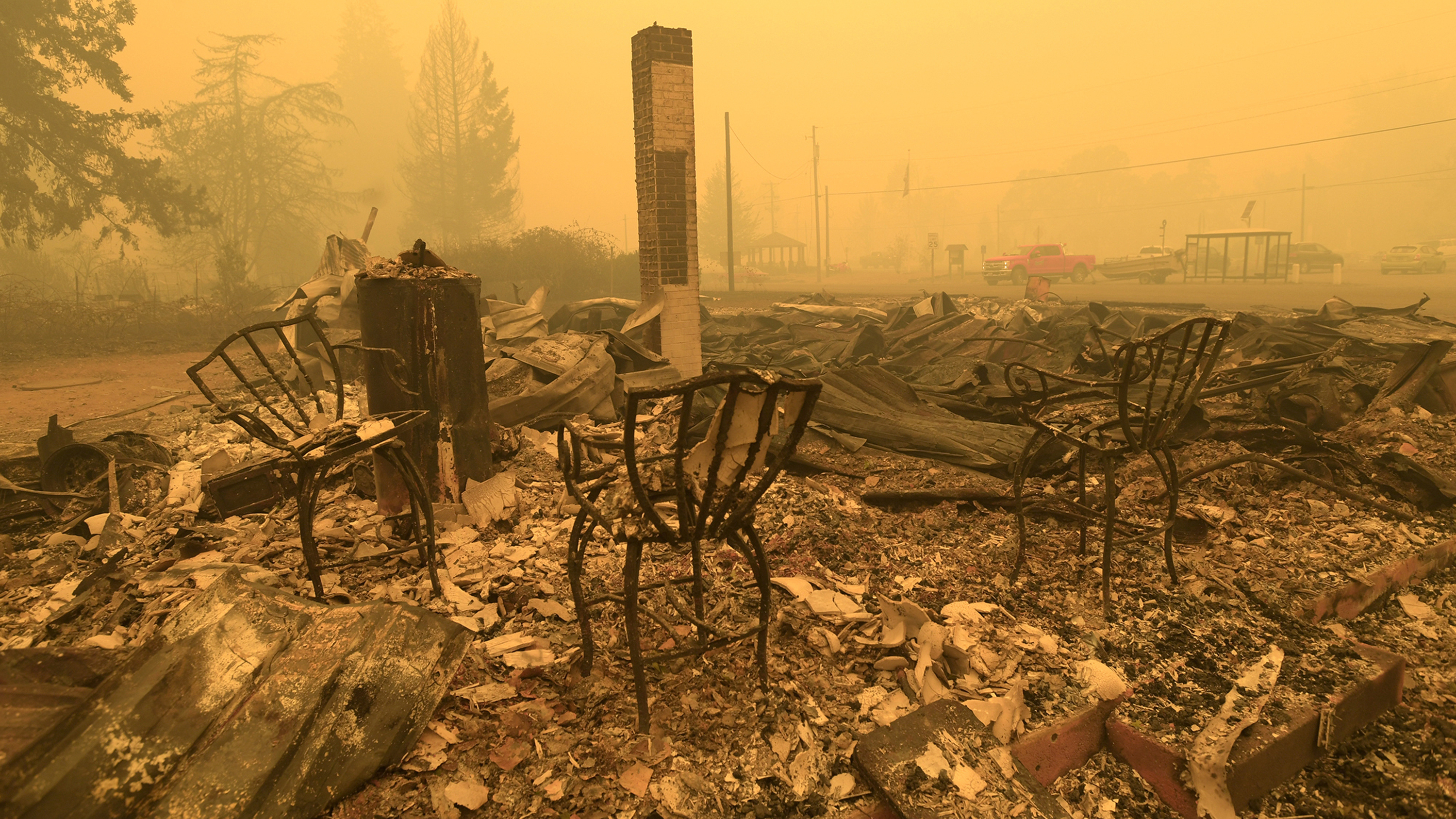 Oregon jury awards $85 million to 9 victims of deadly 2020 wildfires 