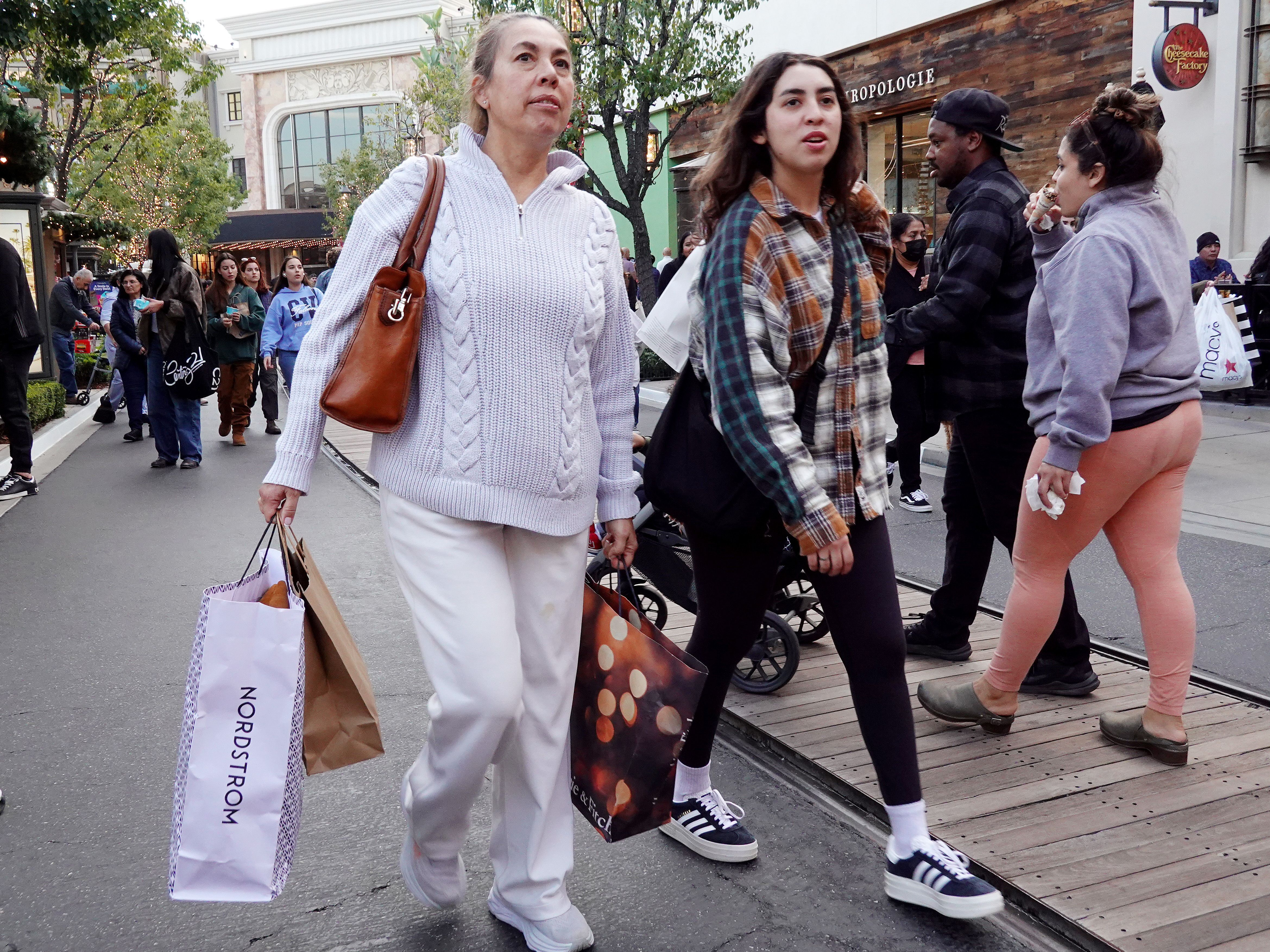 Many experts feared a recession. Instead, the economy has continued to soar - Vimarsana News