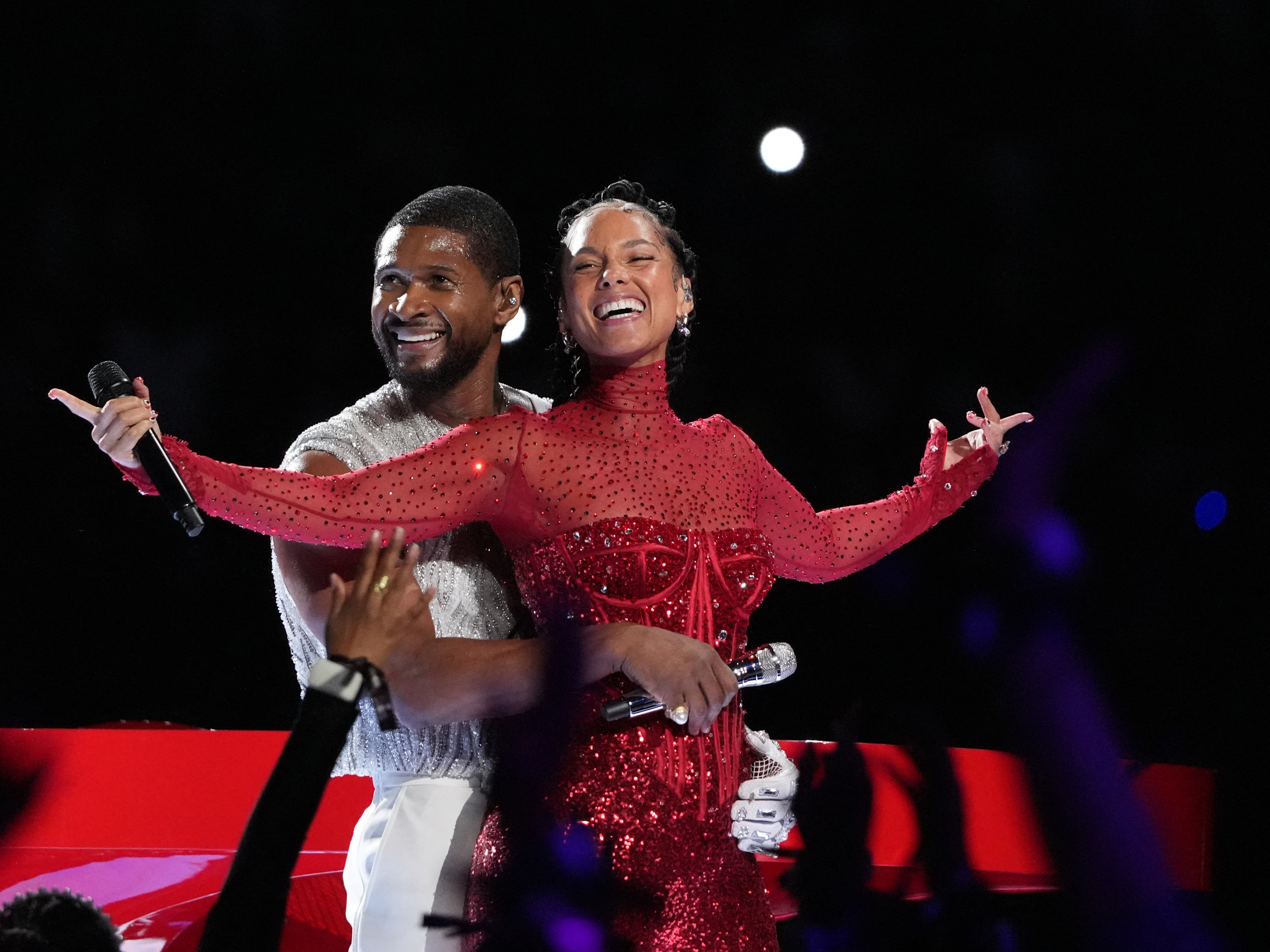 Usher's Super Bowl Halftime show cemented his R&B legacy : NPR