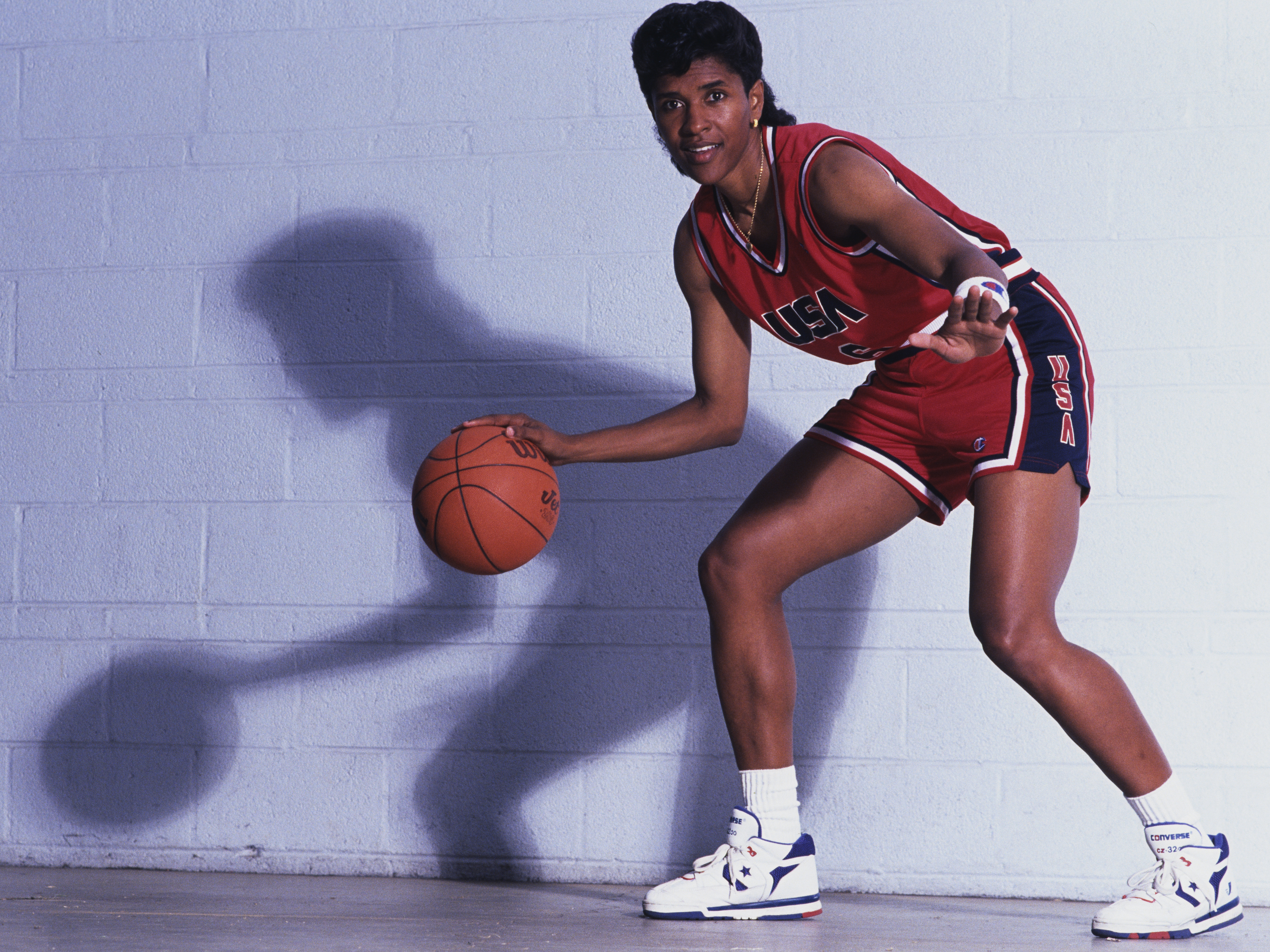 Lynette Woodard, pictured circa 1990, scored 3,649 points for the University of Kansas and went on to play professionally and for Team USA. (Getty Images)