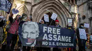 Assange starts last fight against U.S. extradition; Egypt builds wall near Gaza border