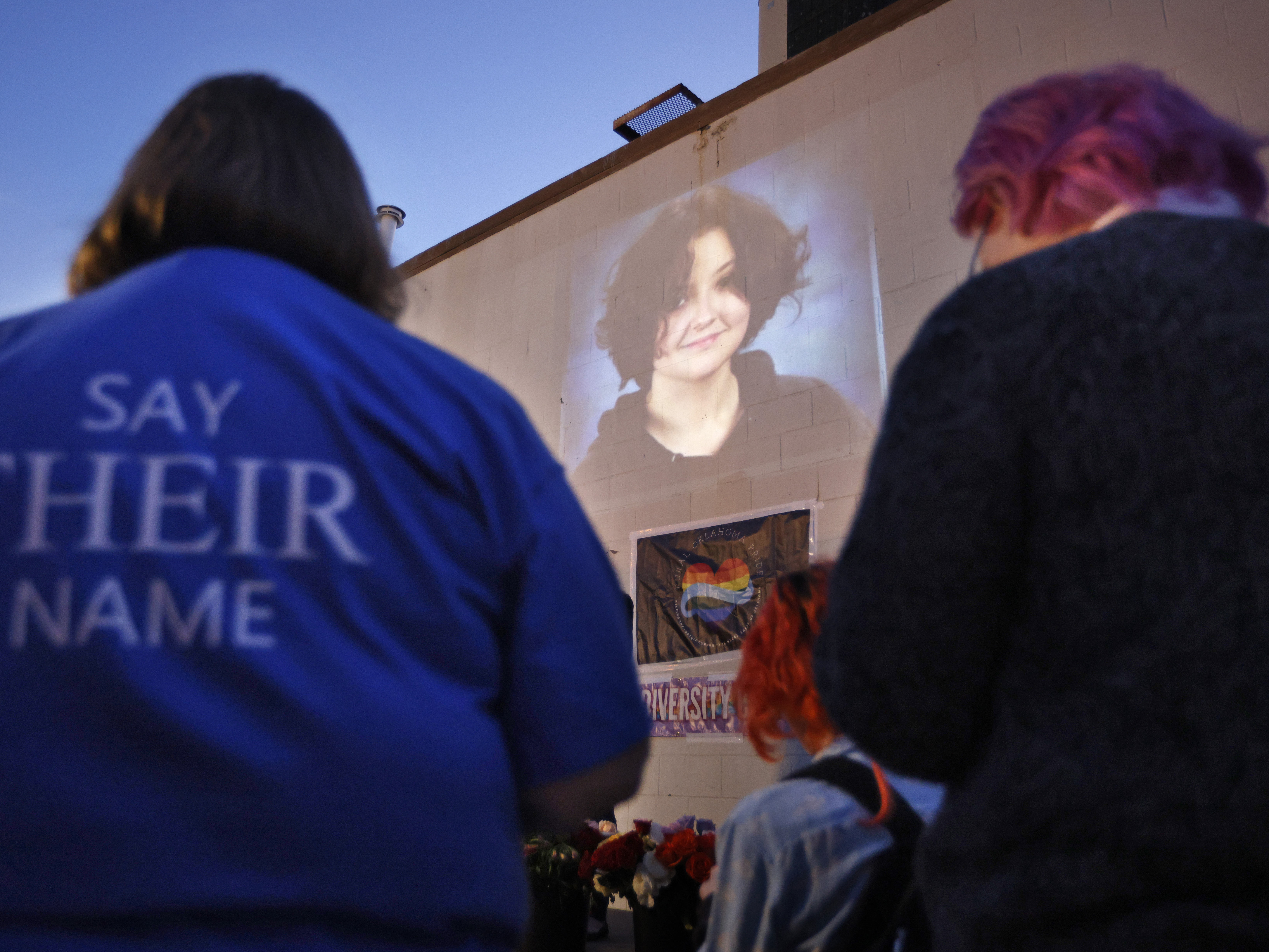Vigils held nationwide for nonbinary Oklahoma teen who died following school fight Vigils held nationwide for nonbinary Oklahoma teen who died following school fight