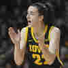 Iowa basketball phenom Caitlin Clark plans to forgo next season and enter WNBA Draft