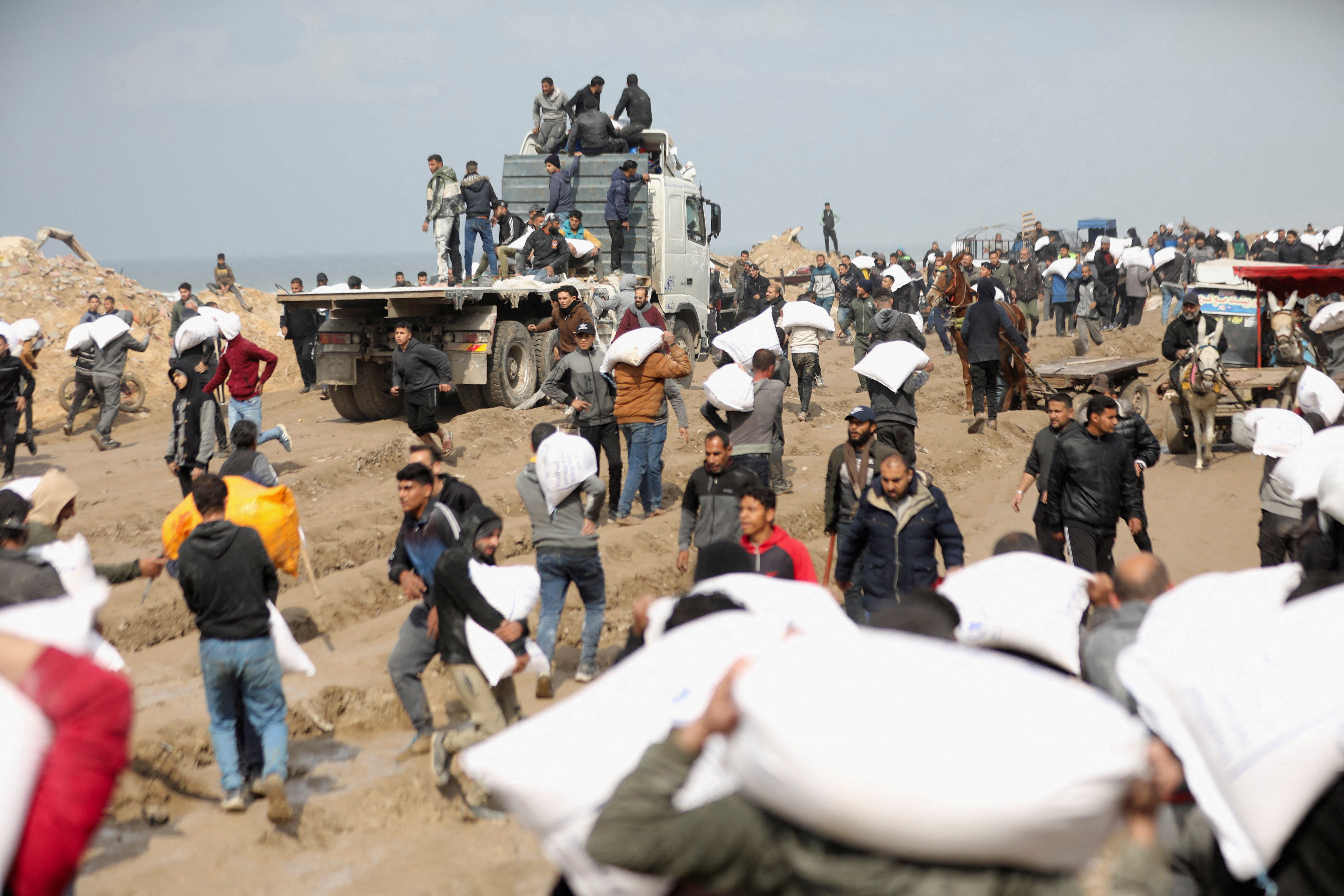 Aboard Jordan's aid airdrop over Gaza, a last resort for relief to  Palestinians there : NPR