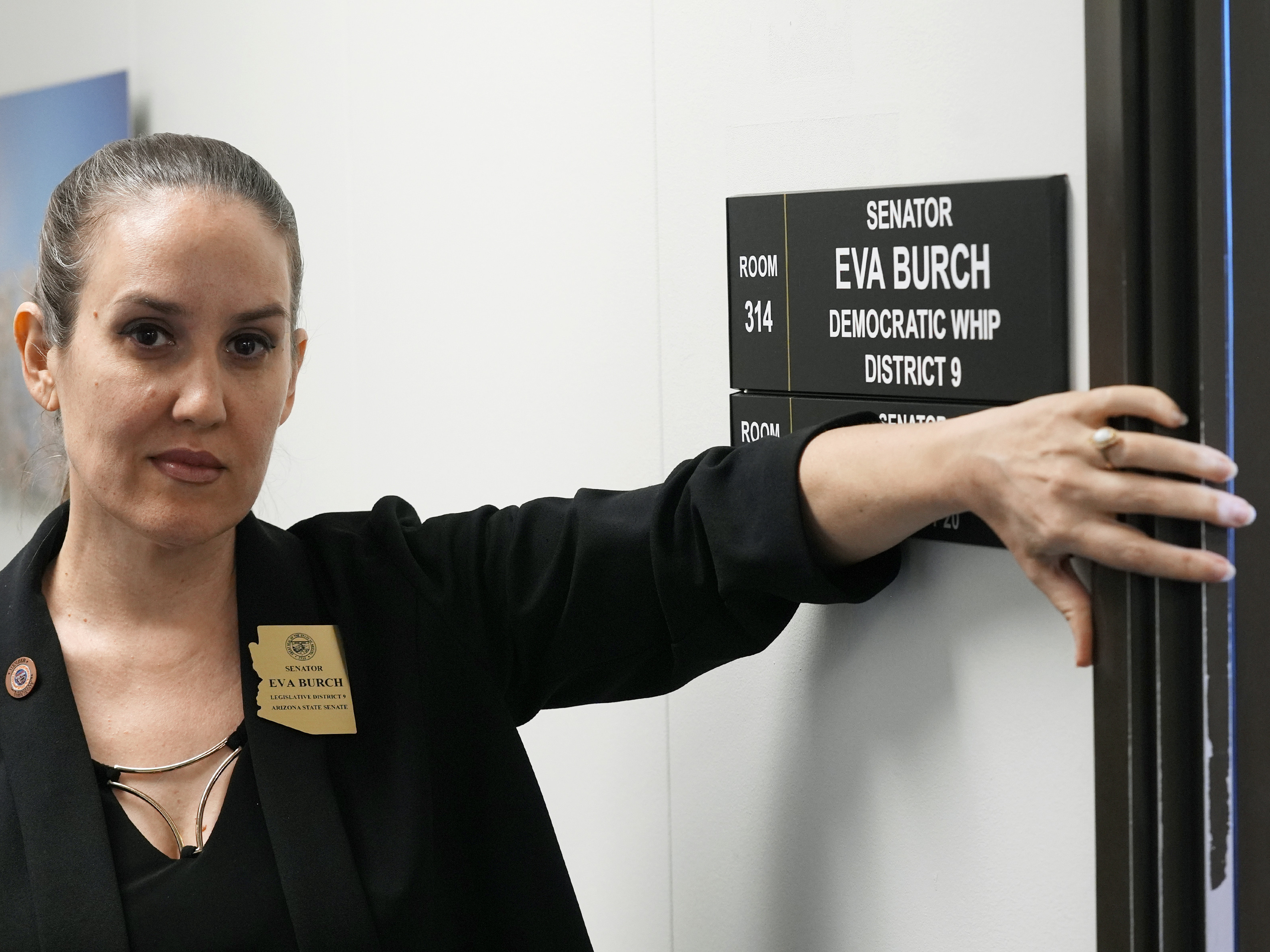 An Arizona lawmaker announced she was getting an abortion. Here's what happened next - Vimarsana News