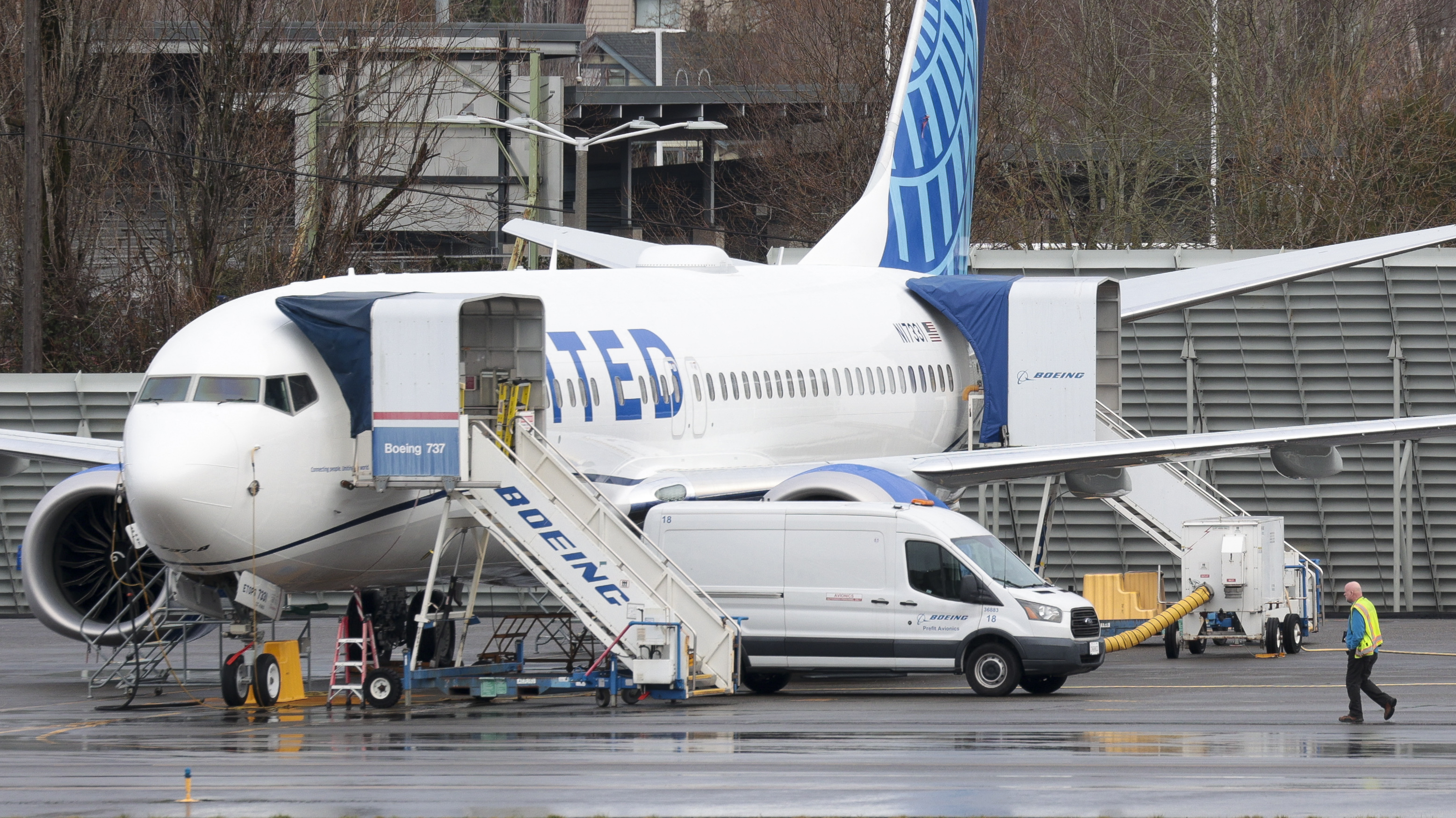 United asks pilots to take unpaid leave in May because of delivery delays  at Boeing | WSIU