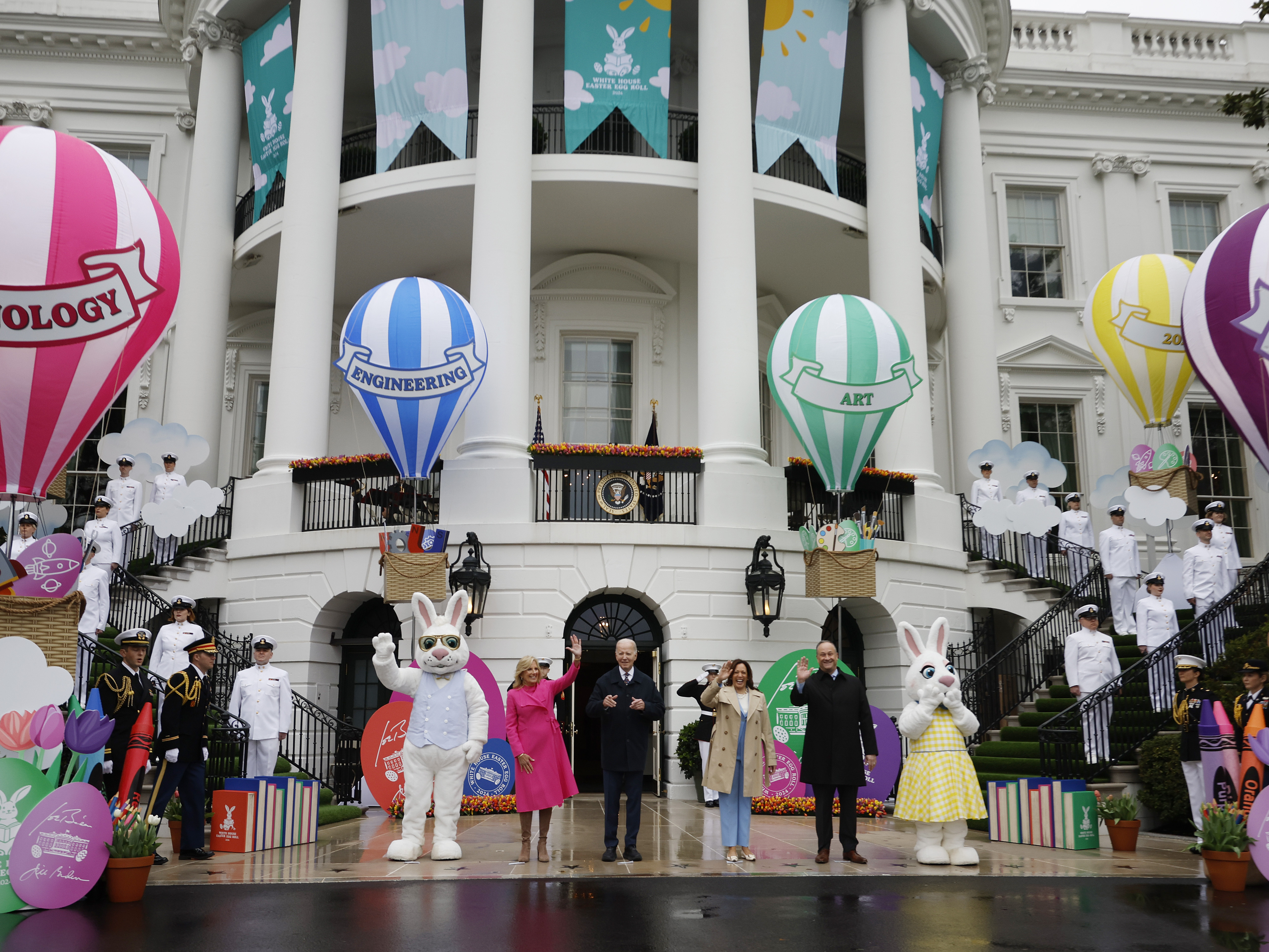 White House hosts a soggy, education-themed Easter egg roll - Vimarsana News