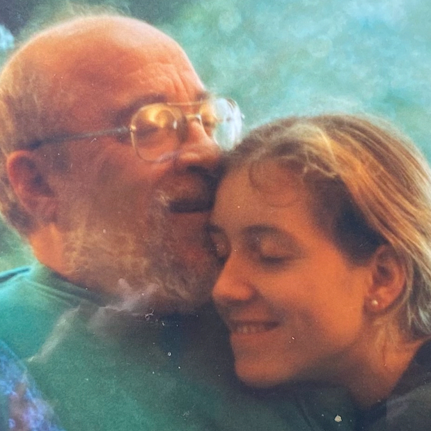 'I was broken and needed help': After her father died, a stranger stepped in - Vimarsana News