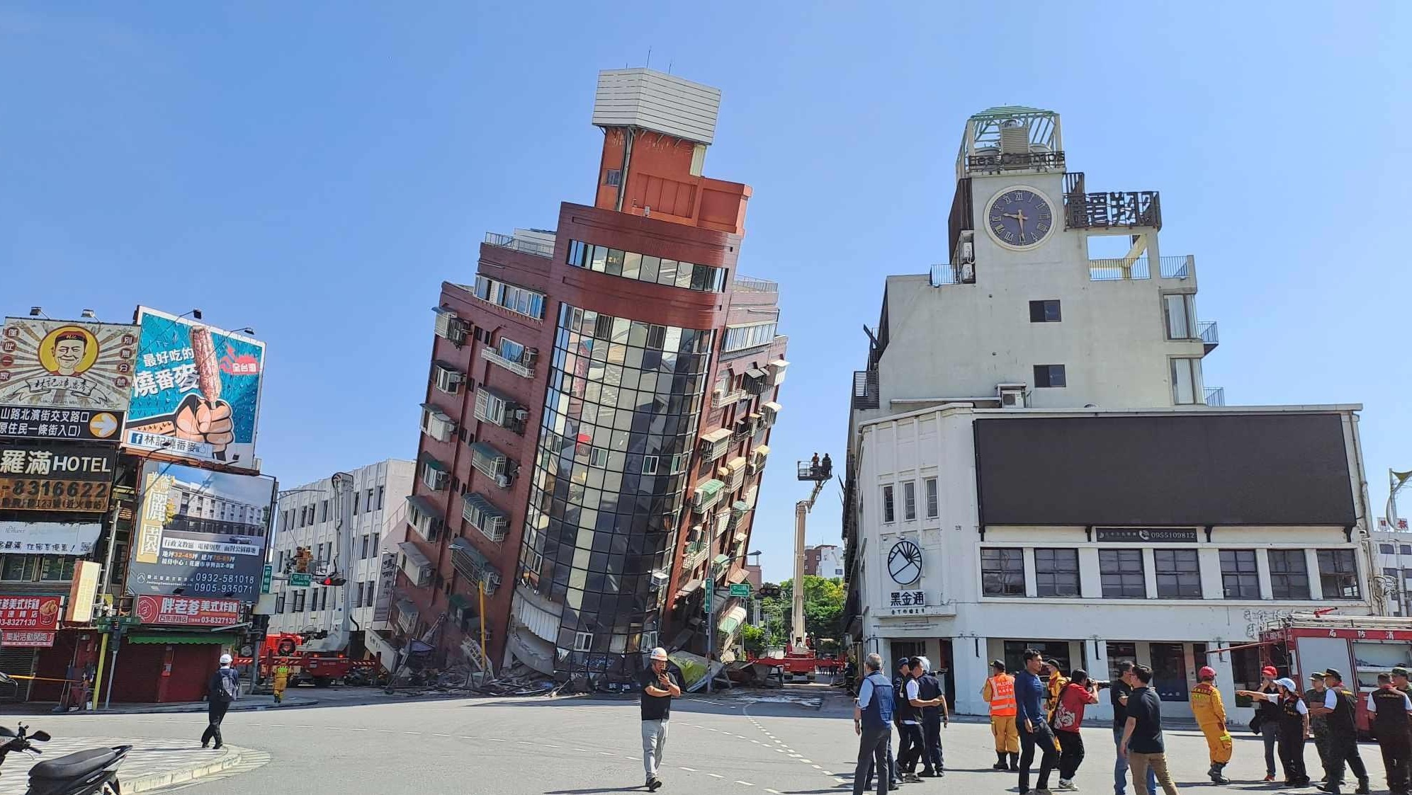 Photos: See The Aftermath Of The Taiwan Earthquake - Vimarsana News